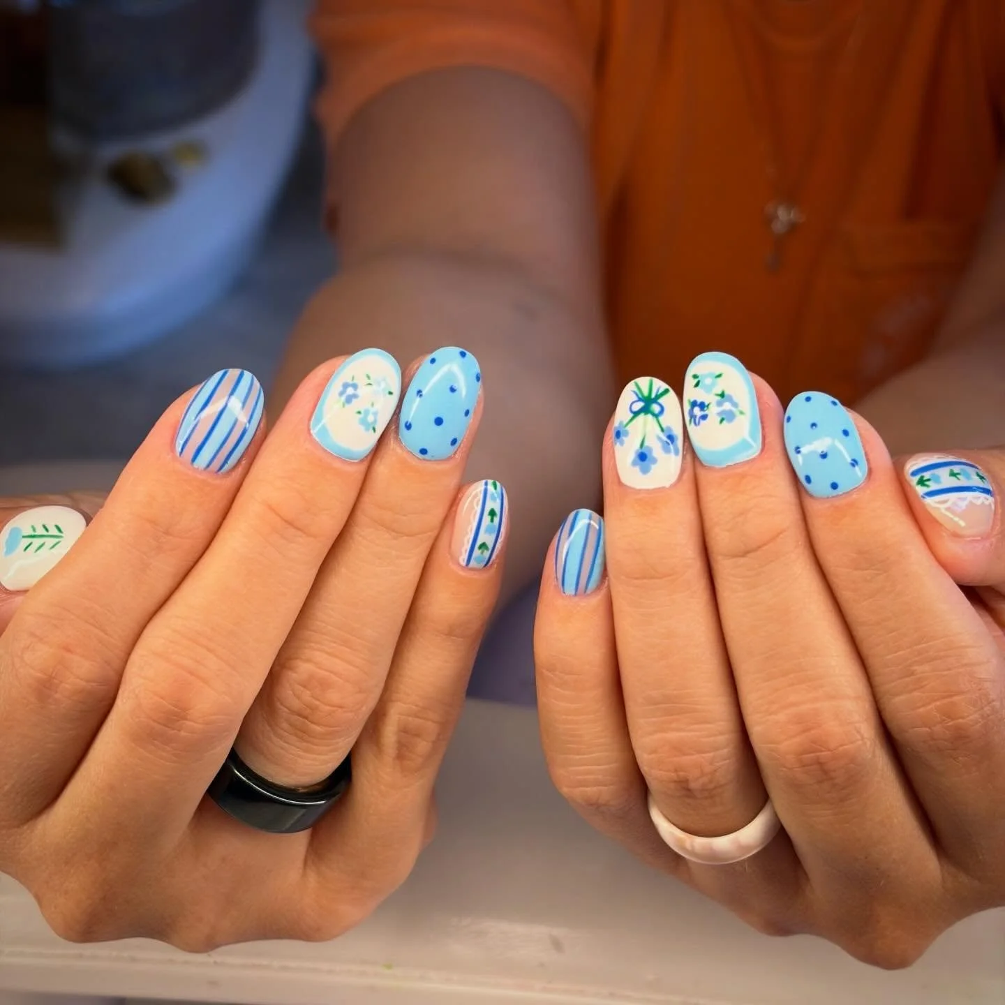 Add some blue to the spring collection 💁🏼&zwj;♀️💙🌸