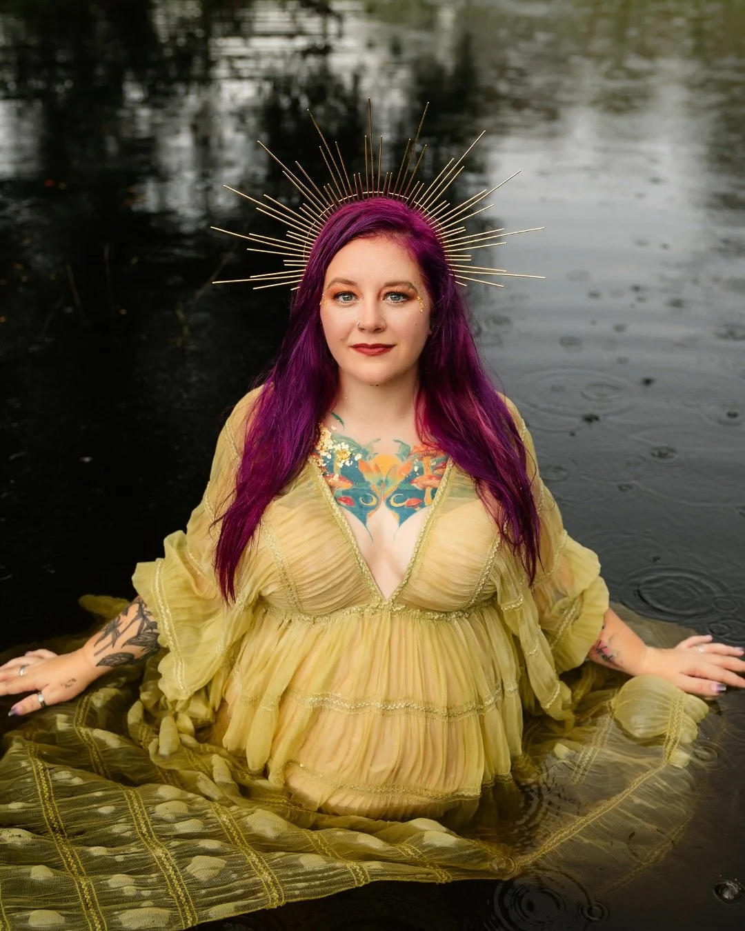 When you&rsquo;re friendly neighborhood midwife says &ldquo;I want swamp queen vibes for my maternity session&rdquo;, you deliver. 

Pun, intended. #fortmyersphotographer #SouthwestFloridaPhotographer #FortMyersMoms #FloridaFamilyPhotographer #naples