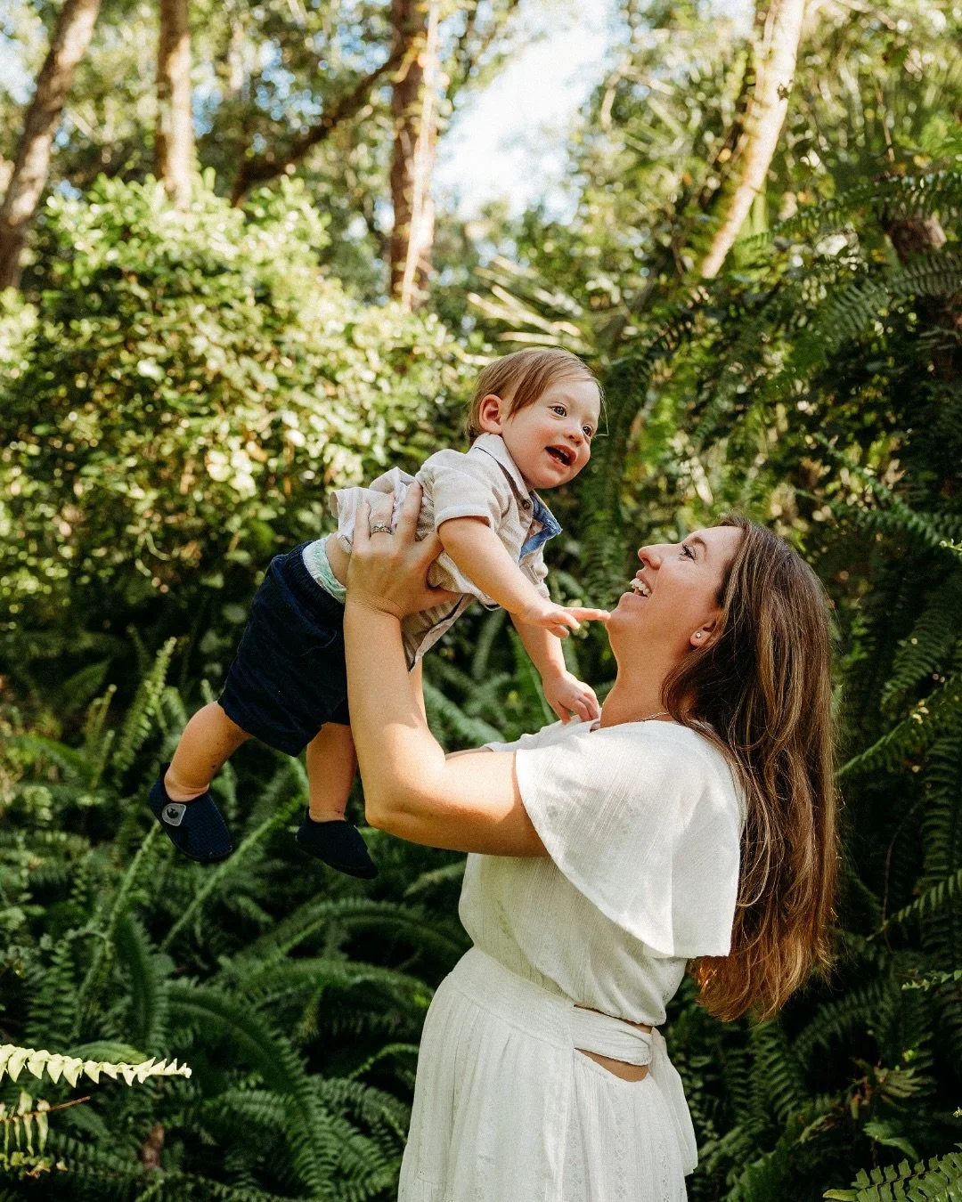 What really matters most 🥹

Jasper&rsquo;s parents documented their pregnancy and newborn days with me - his newborn session being one of the most memorable sessions yet. We photographed it all as the outer bands of Hurricane Milton were making them