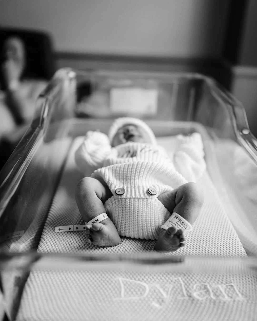 Still gushing over getting to meet the sweetest boy earlier this week 🥹 #fresh48 #happybirthday #newbornphotography