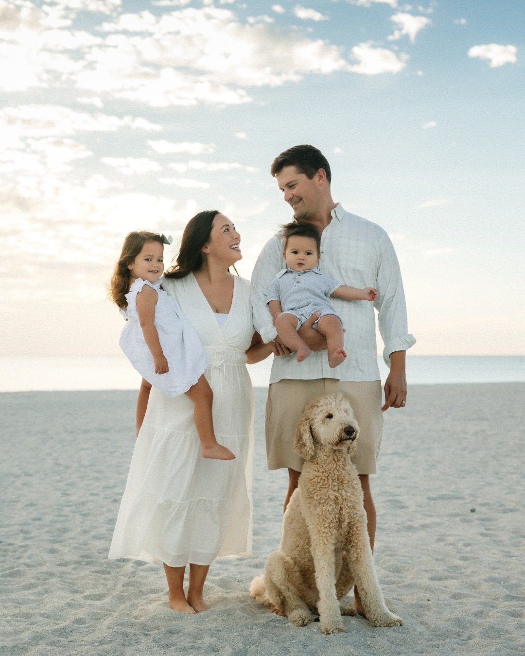 This is what I mean when I say connection over perfection✨ dog pile and all 🐕🏝️

Bonita beach family session Florida family photography fort Myers beach #familyphotographer #fortmyersbeach #florida