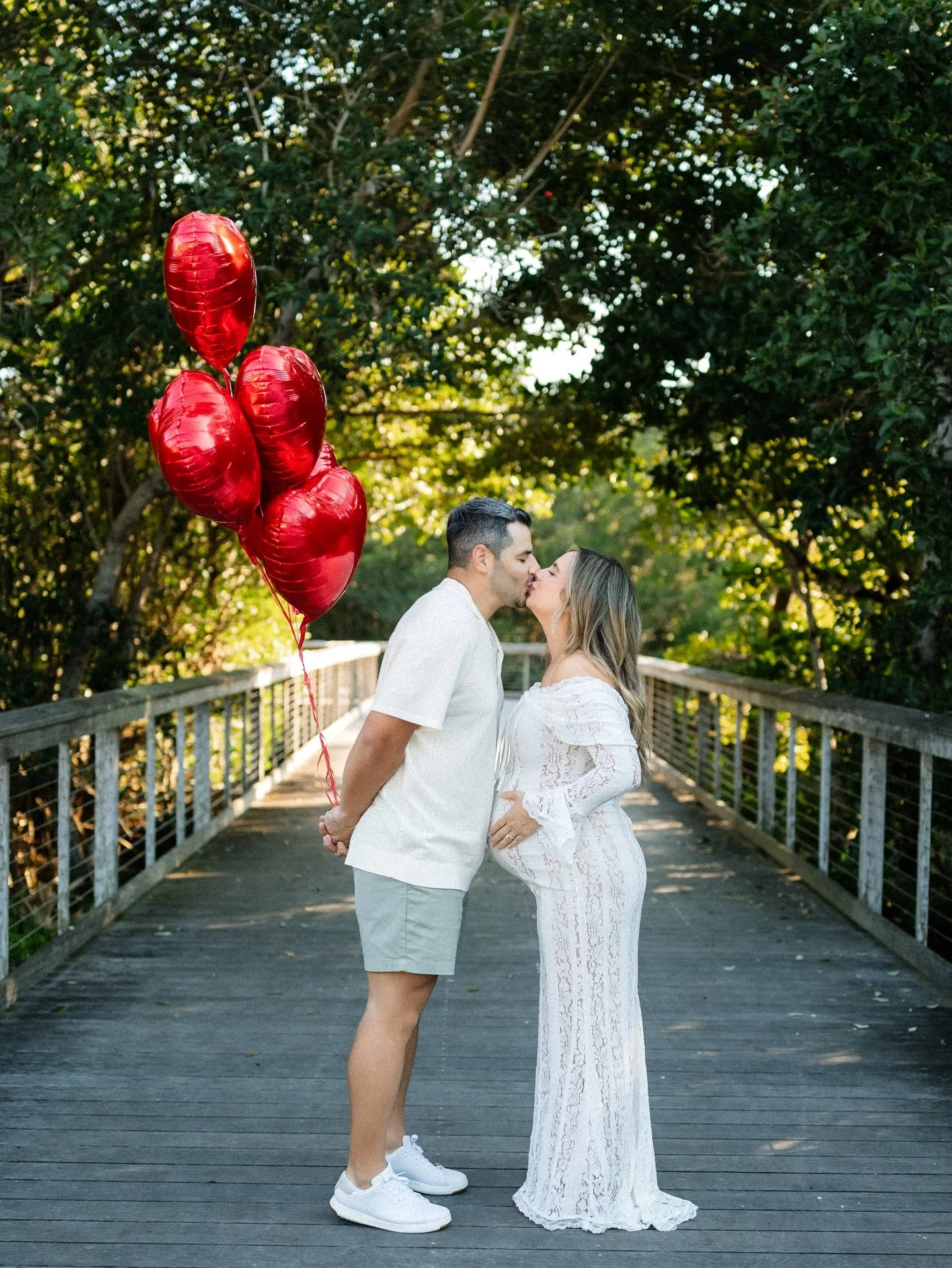 May you always carry love ❤️ with you wherever you go 💌💘💕💝

Another amazing maternity session with The Tumbarello&rsquo;s 🥹😍 

#MaternityPhotographer #naplesphotographer #fortmyersphotographer