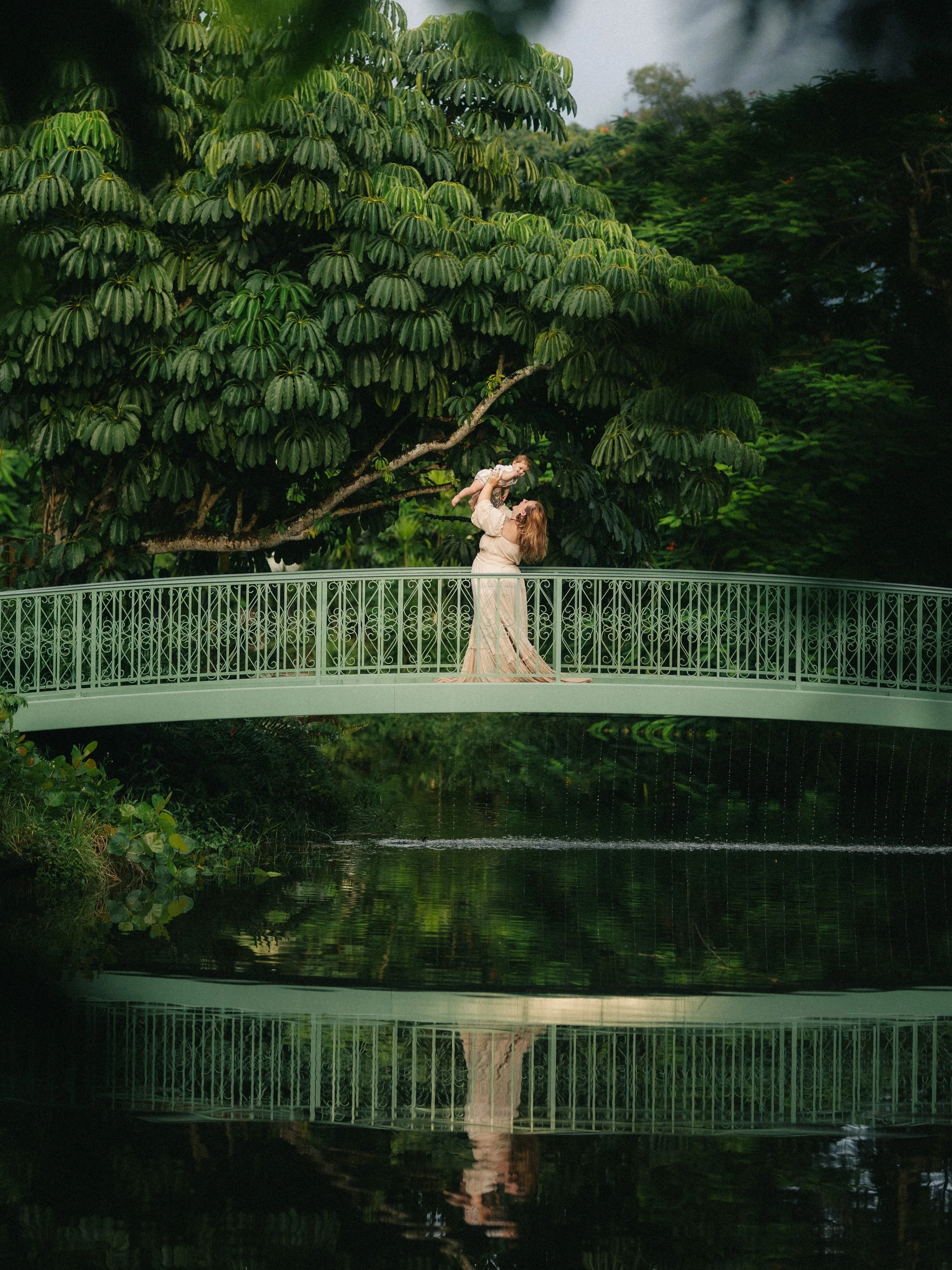 Straight to the feed 🏃&zwj;♀️😮&zwj;💨🌿 

Fort Myers Florida, mommy and me, motherhood photographer, family photographer, maternity photographer, family photos, SWFL #photograpHER #fortmyers #familyphotographer #MotherhoodPhotography taken at the g