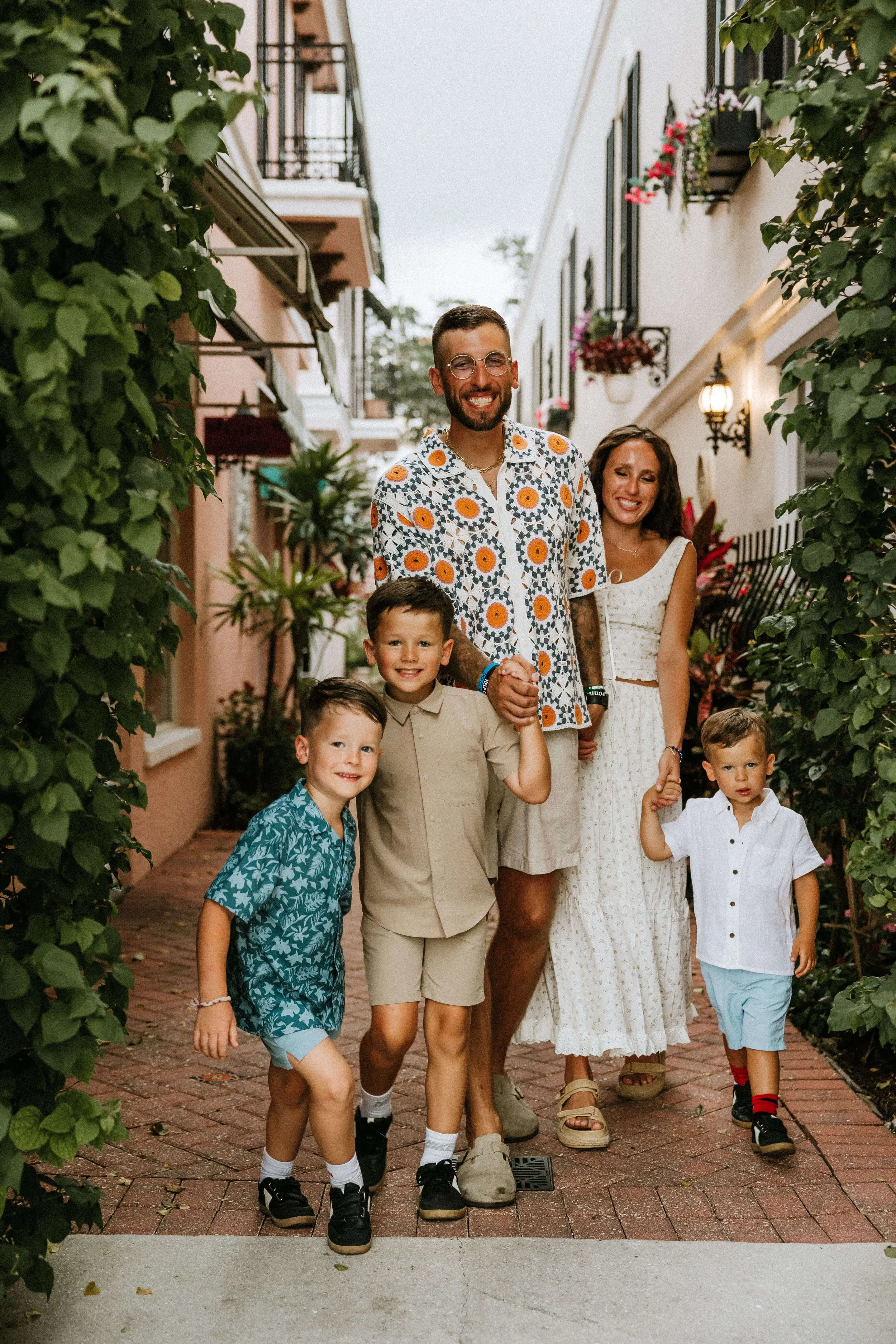 naples fifth ave family photographer.jpg