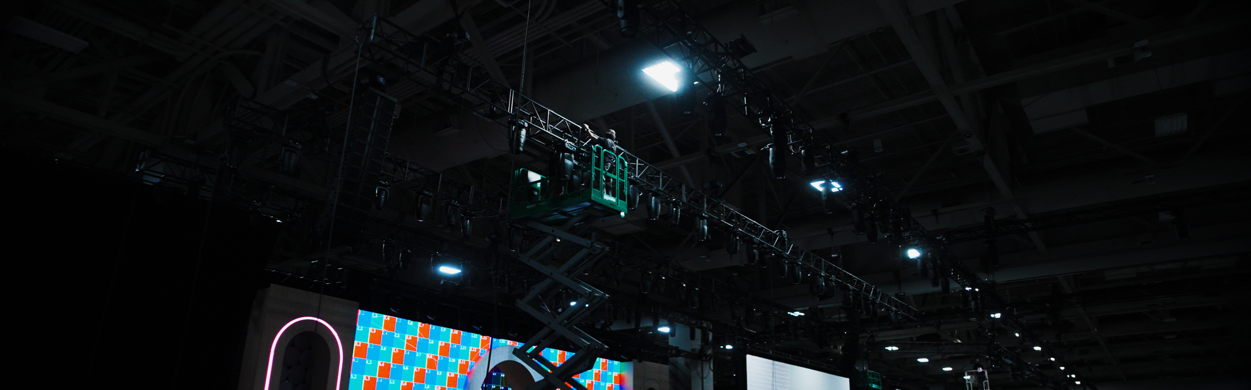 03_WIDE_LETTERBOX_70 Copy 01.00_00_29_17.Still047.png