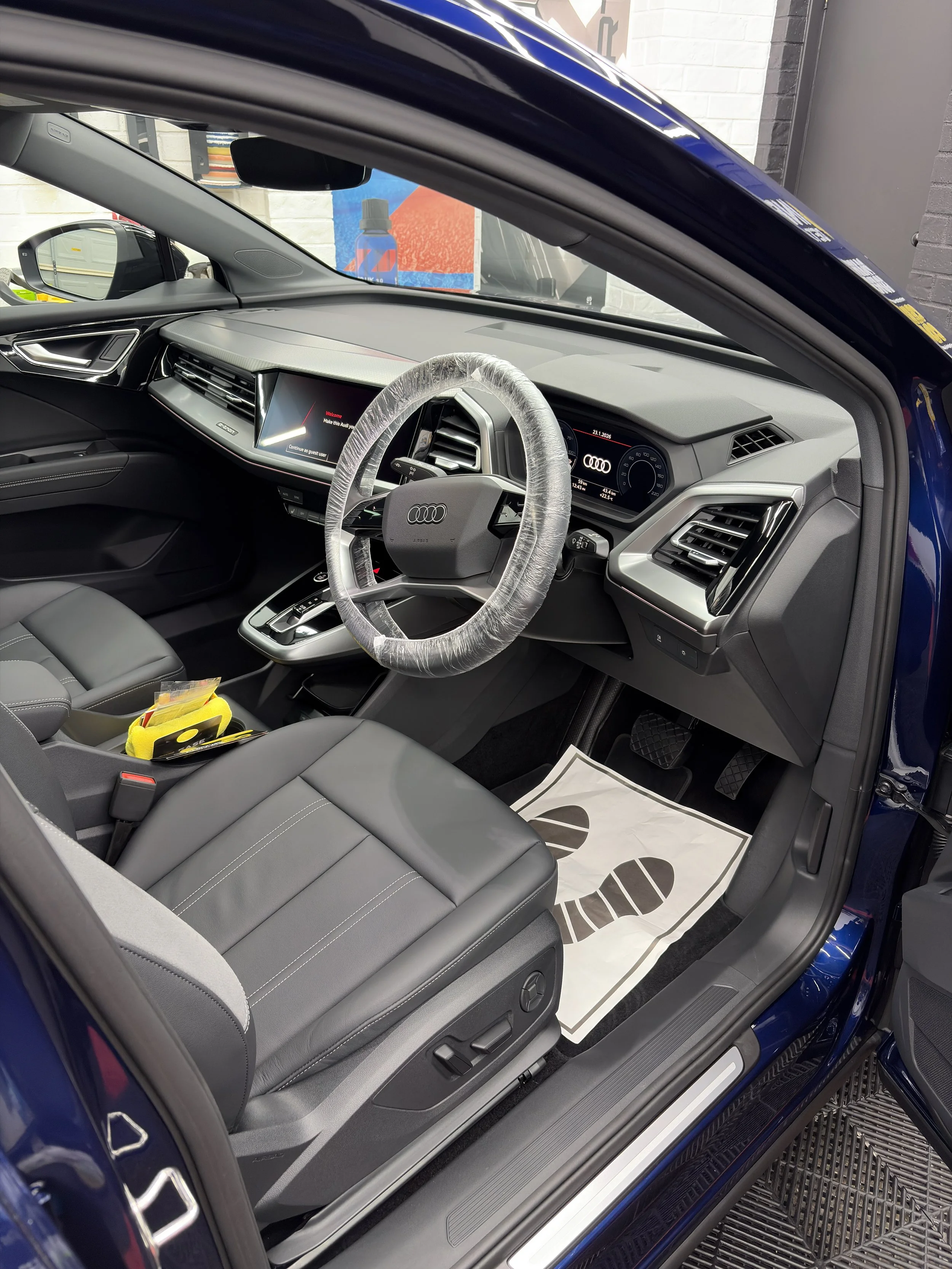 Full car detailing Prestons before and after