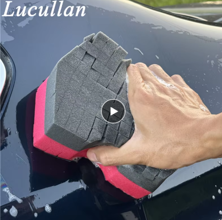 Scratch-free rinseless wash sponge for gentle car cleaning