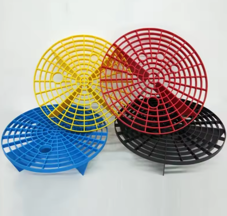 Grit guard insert for car wash bucket to prevent scratches