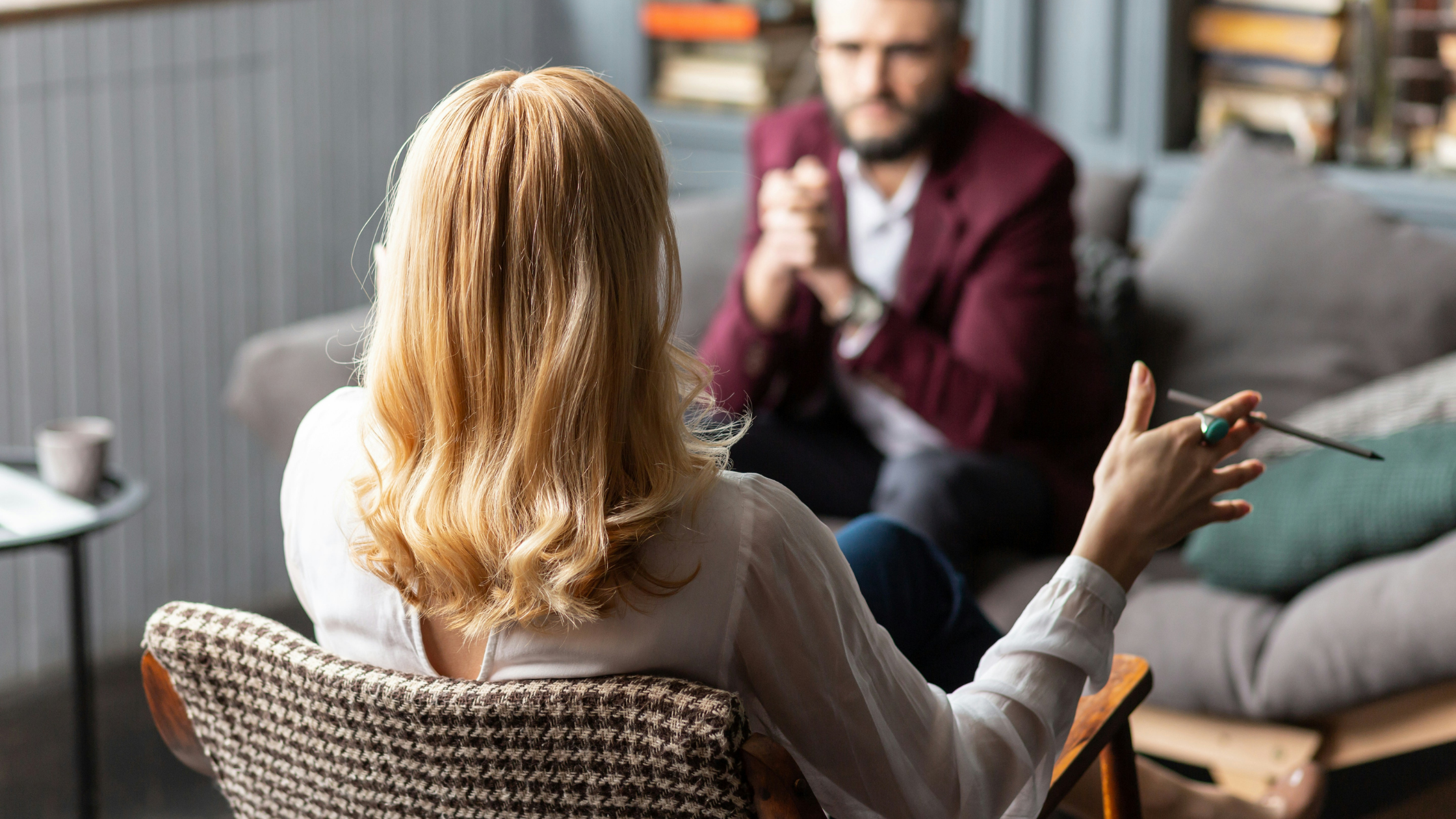 woman having a difficult business conversation with a man