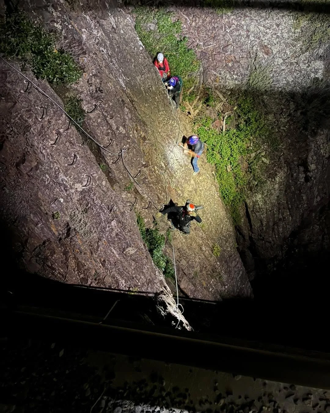 On the evening of October 2, right after returning to the barn from the Mt. Sneffels mission, OMRT was dispatched to assist two climbers caught in the dark without headlamps on the Ouray Via Ferrata Downstream Route. Rescuers located them just past t