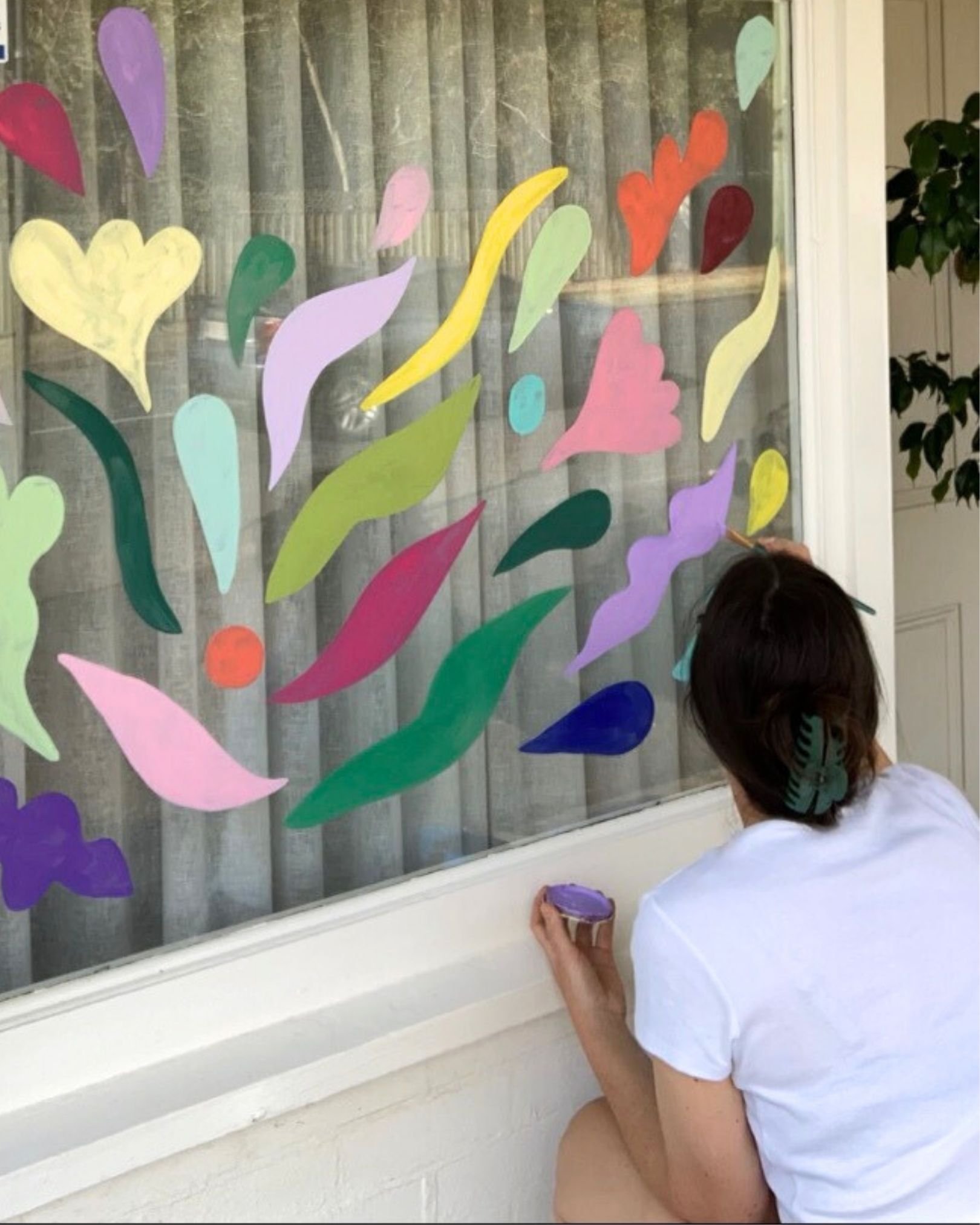 Local Artist Window Painting Katie Whyte9.jpg