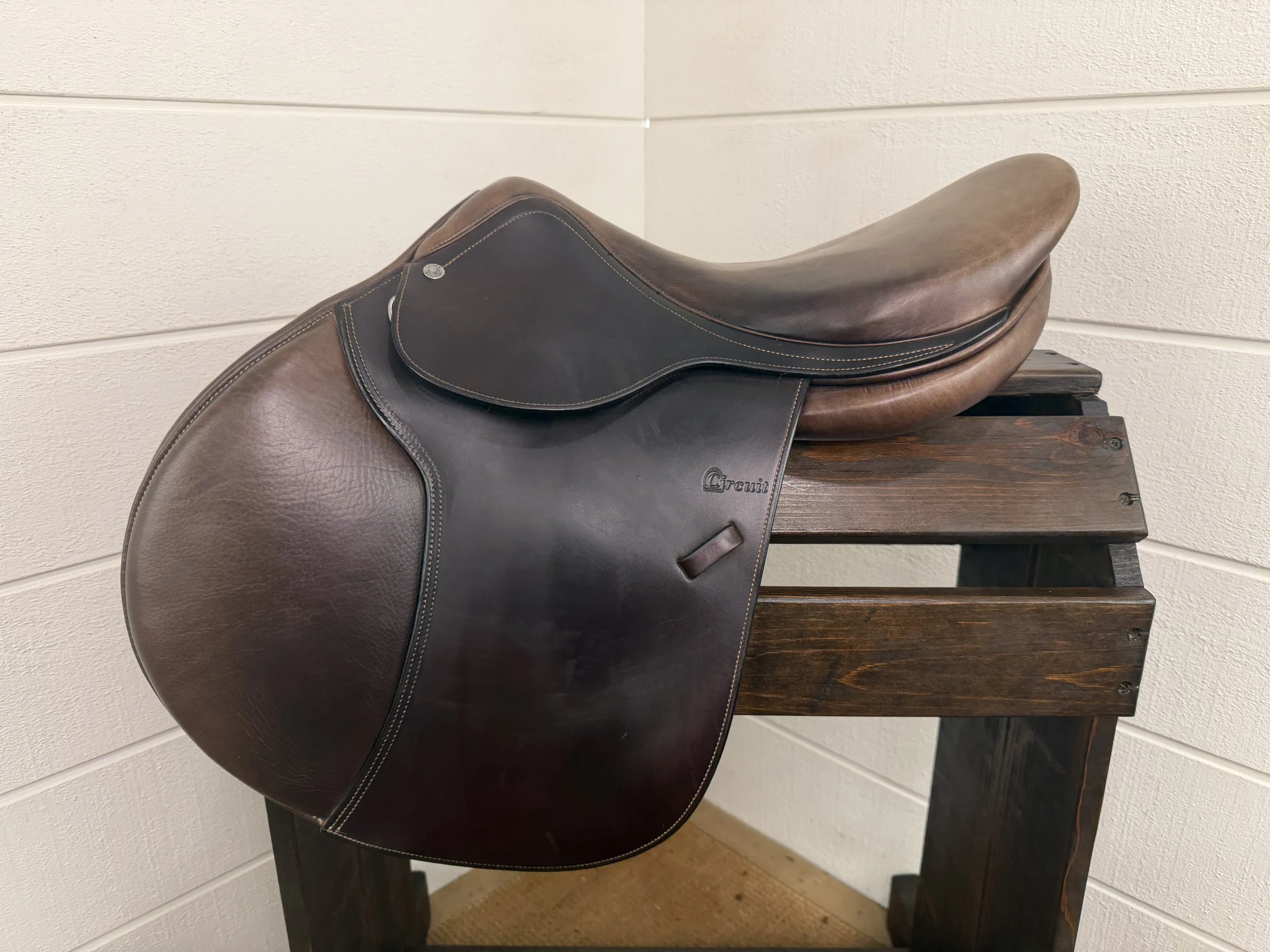 17” Dover Circuit - Forward Flap - Wide Tree