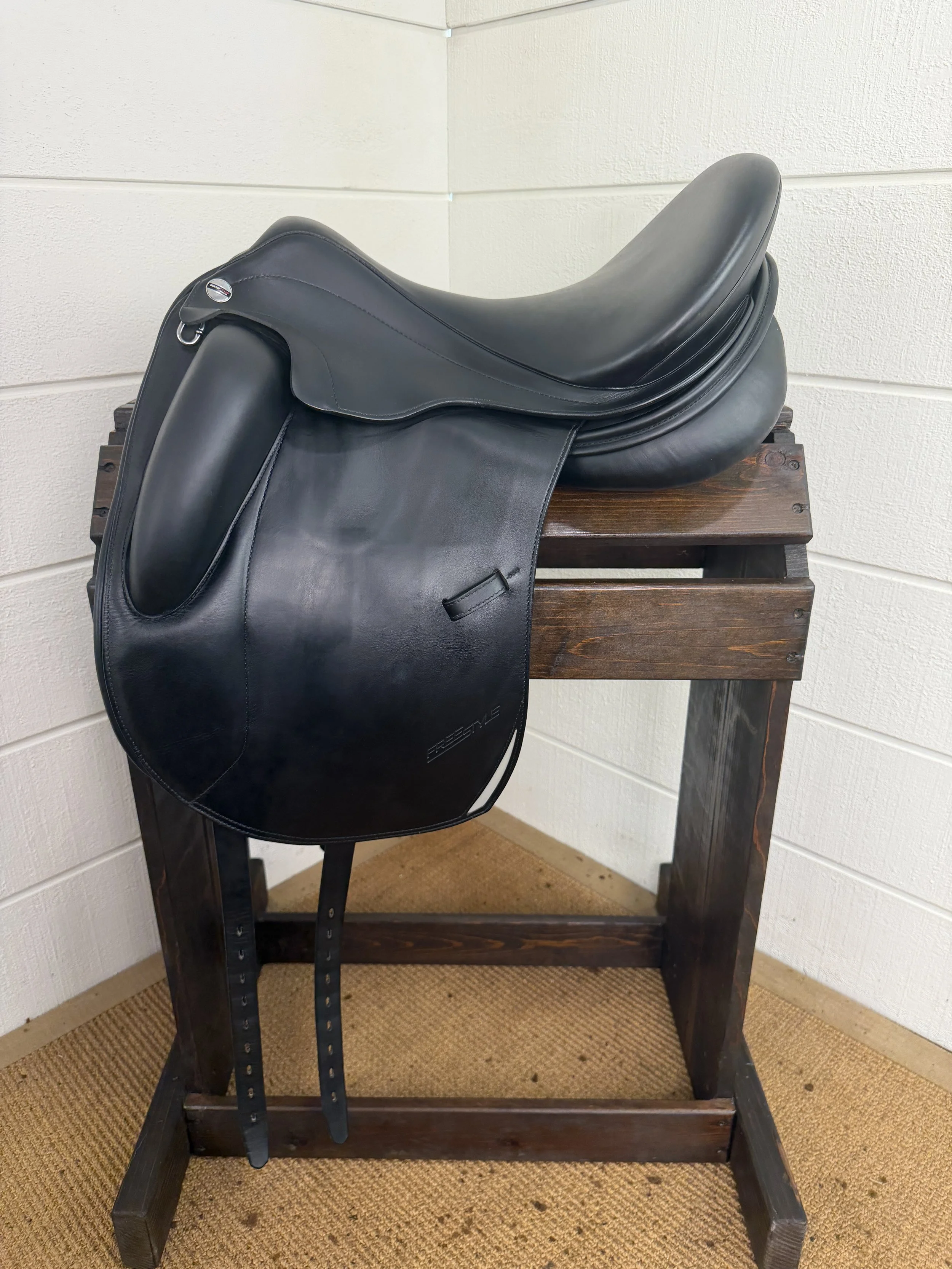 17.5" BM Erreplus Freestyle Dressage Saddle - 2019