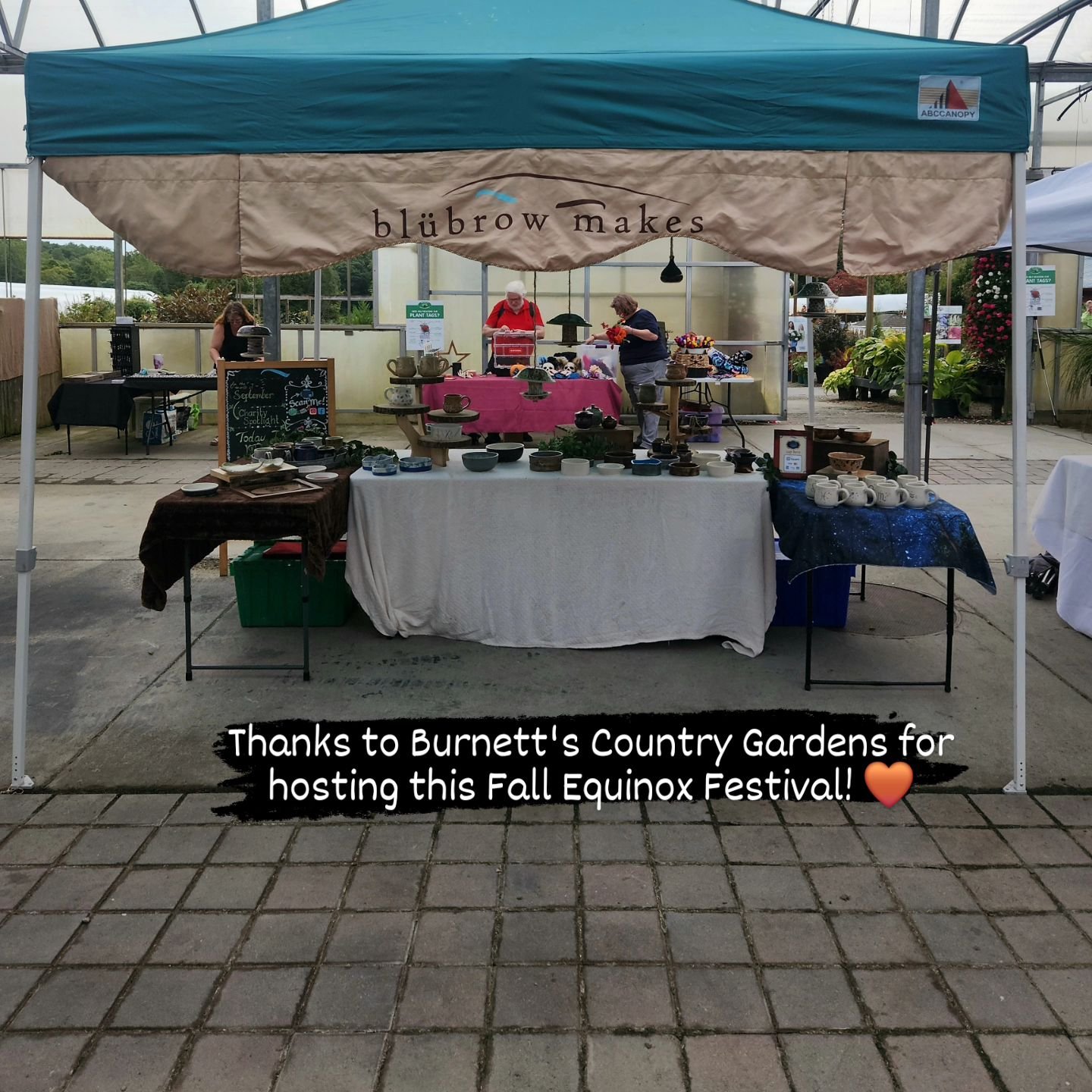 #blubrow #burnettscountrygardens #fallsolstice #pottery #craftfair #craftfairdisplay