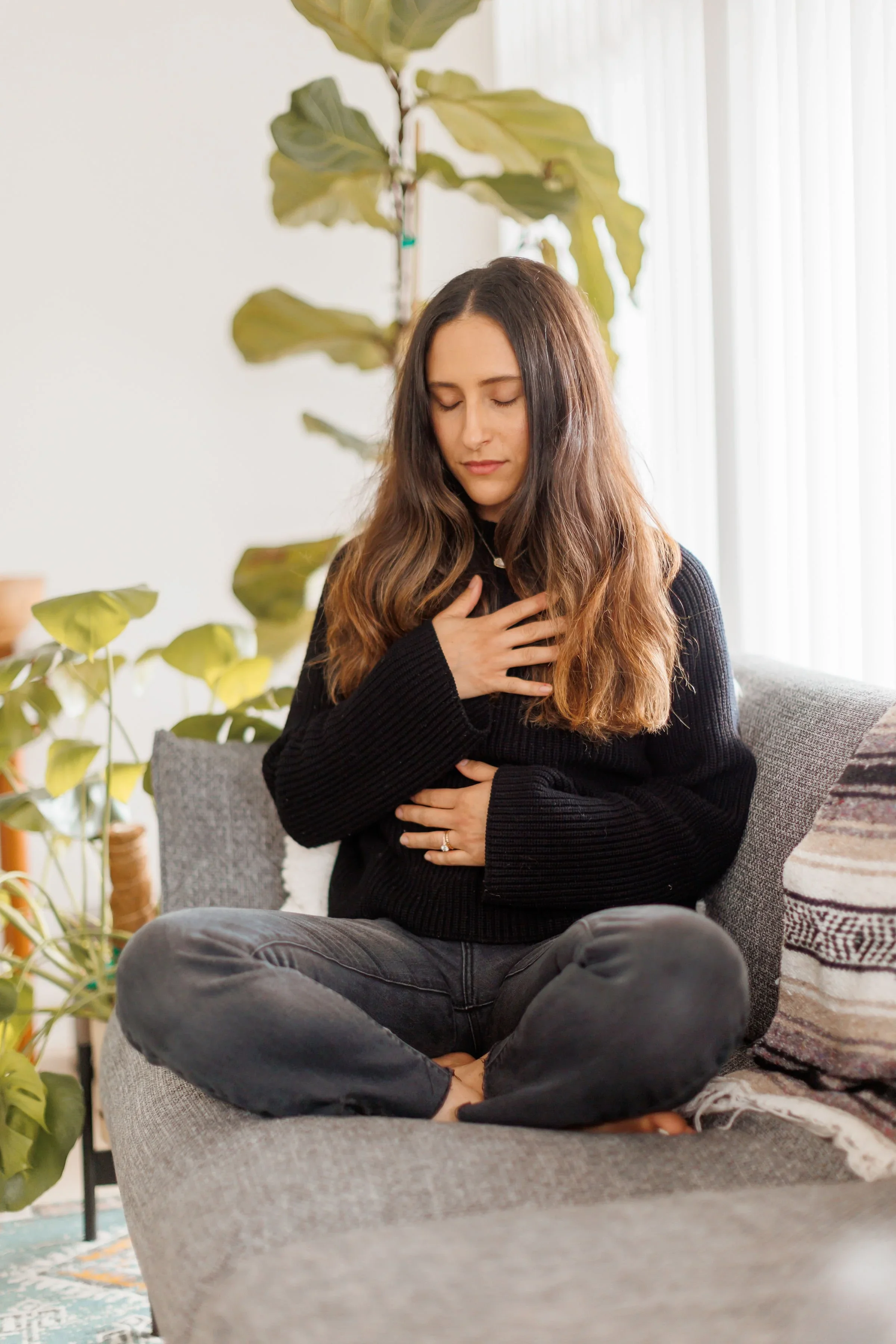 elizabeth-williams-pregnant-birth-support-san-deigo-california.webp (Copy)