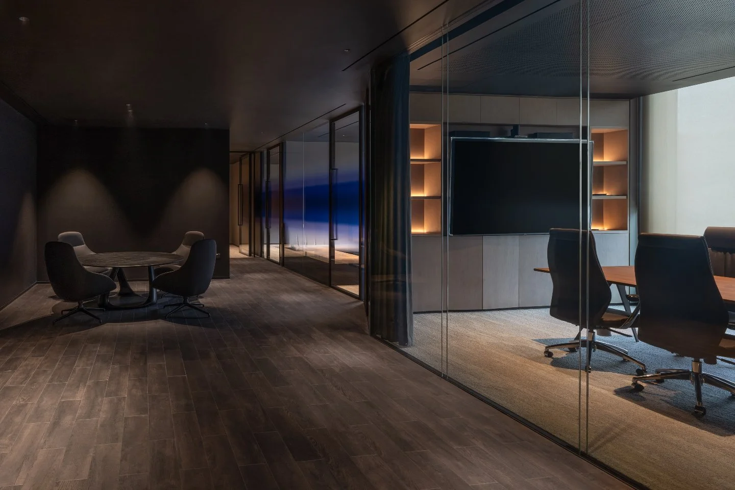 Smart Systems. Seamless Control.

The right technology doesn&rsquo;t just work; it works together.

Our engineers integrate advanced control systems with precision, ensuring everything from testing to commissioning runs flawlessly.

With the latest t