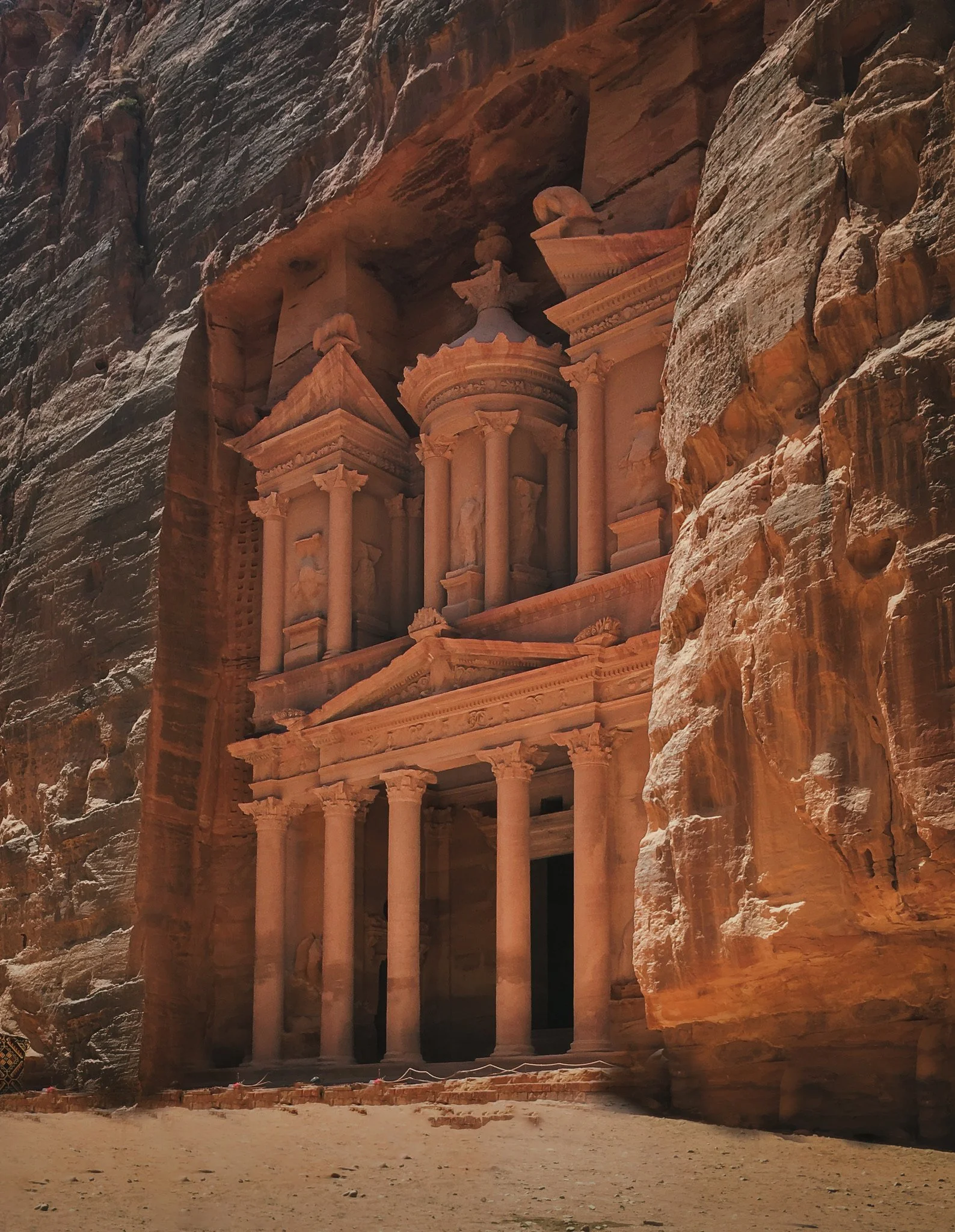 43 Petra.jpg