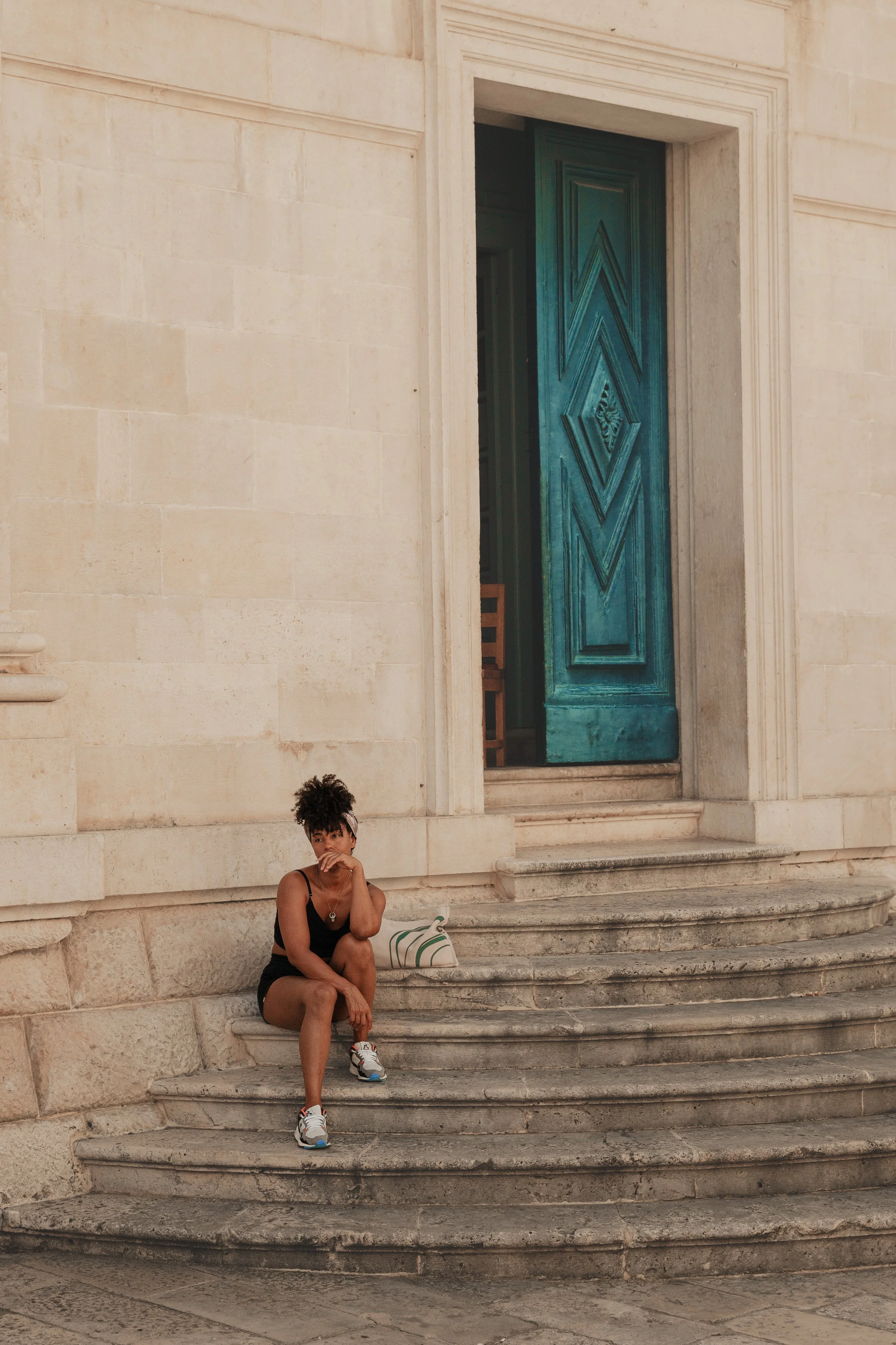 14 Dubrovnik woman.jpg