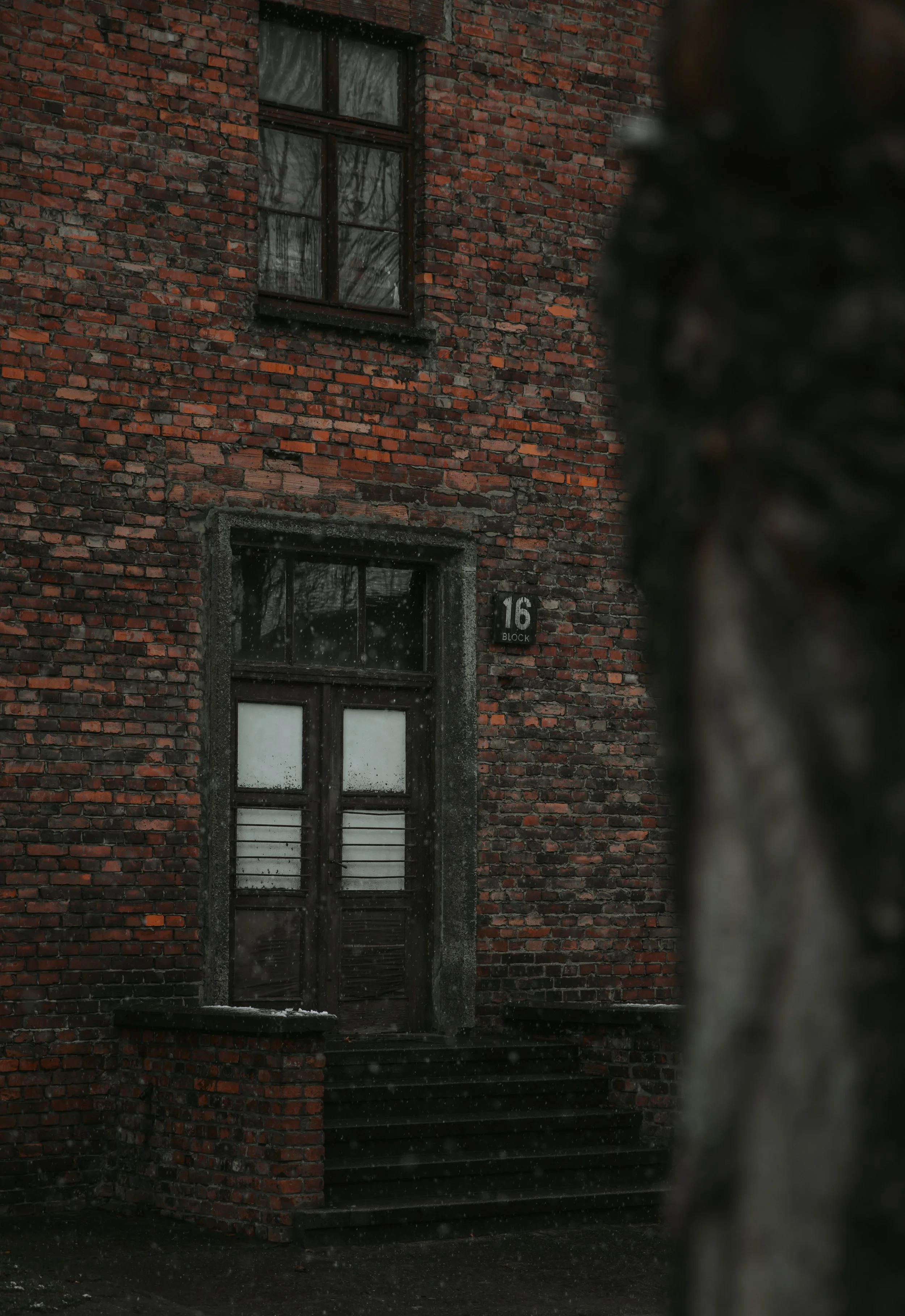 1 Auschwitz door.jpg