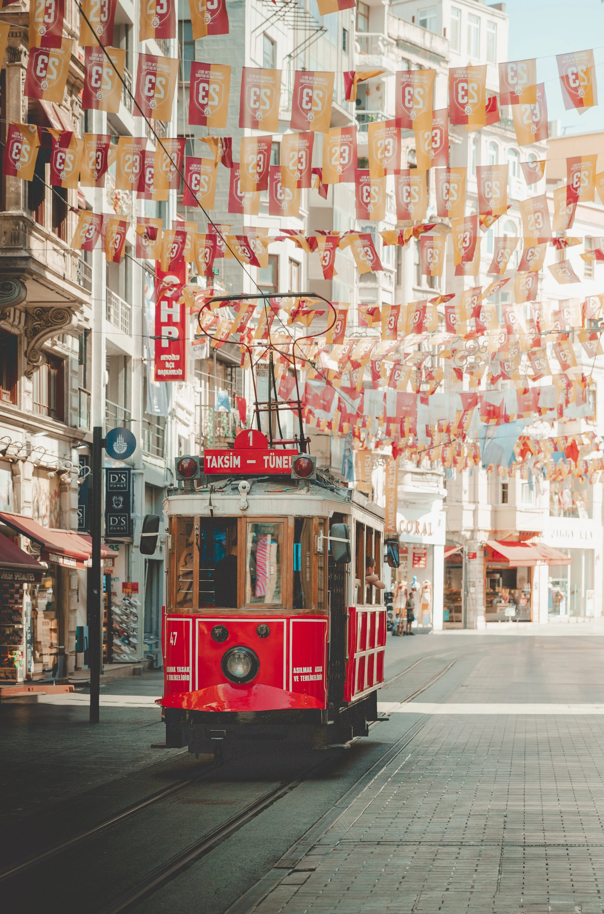 Urban & Travel