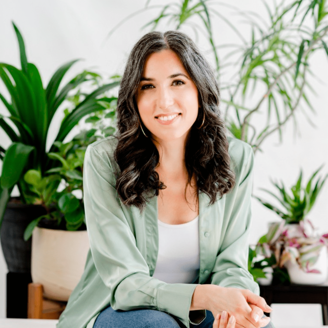 Episode 23: Sustainable Jewelry - Interview with Cassandra Ciarallo from Chic Made Consciously