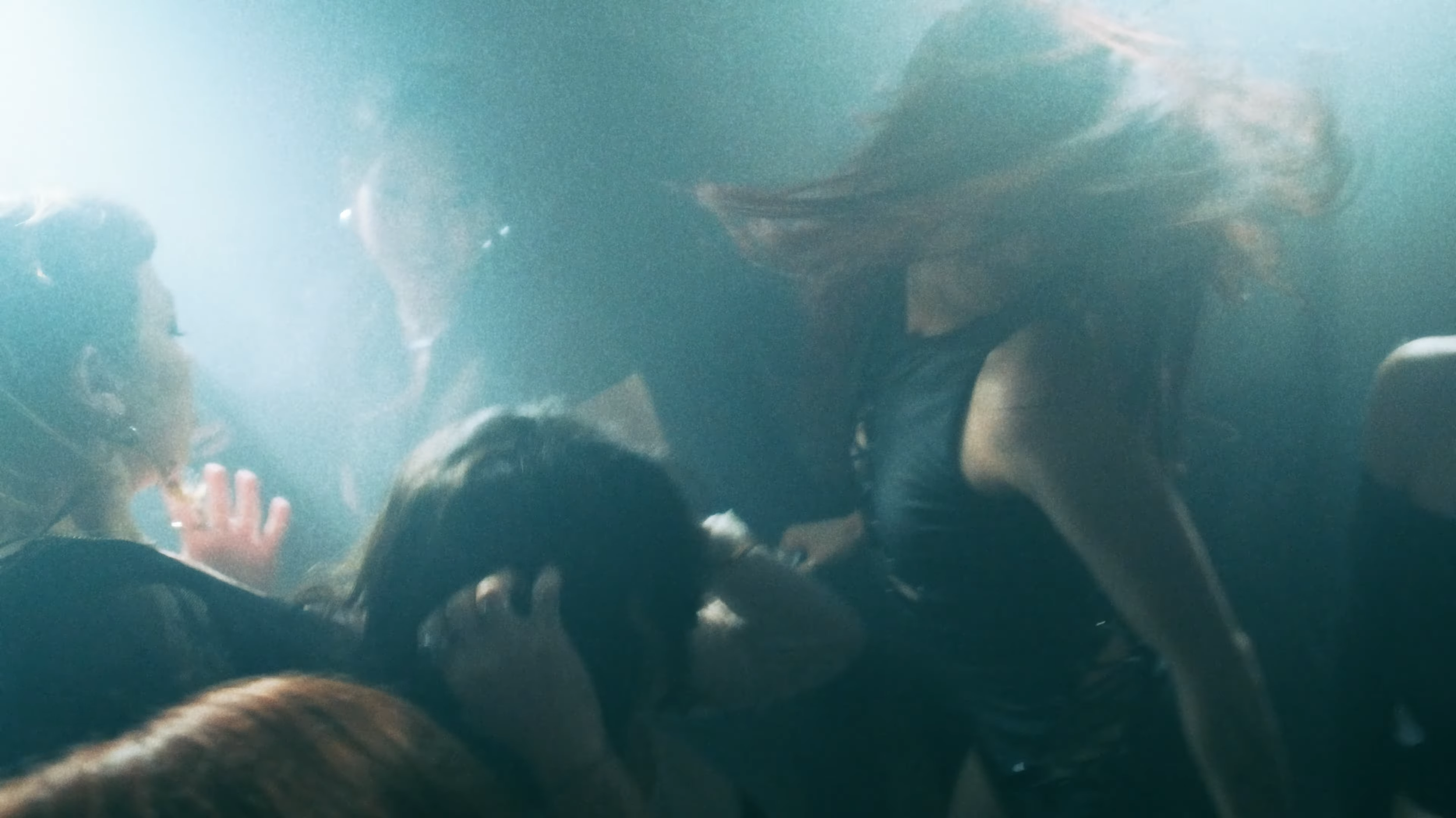 Rose Rey - Last Call Lover (official video) 2-5 screenshot.png