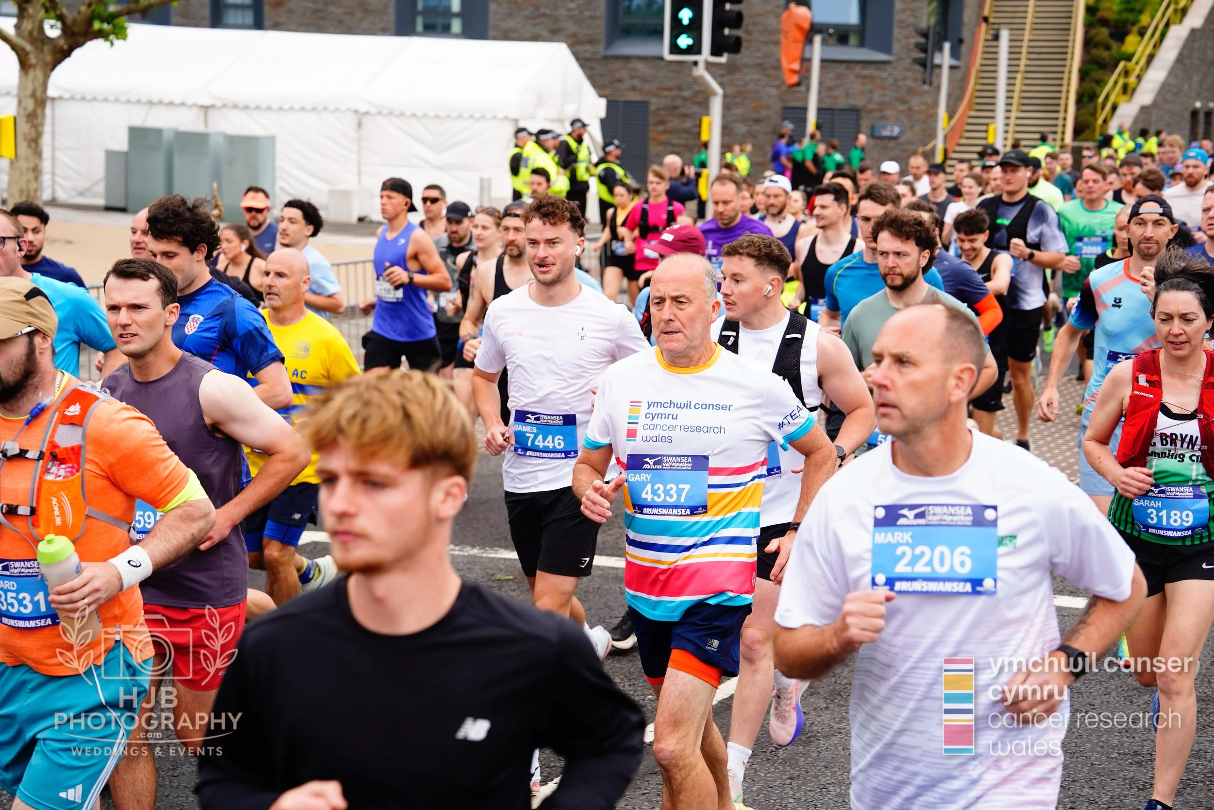HJBphotography.com_CRWSwanseaHalf_2. The Start_12.jpg