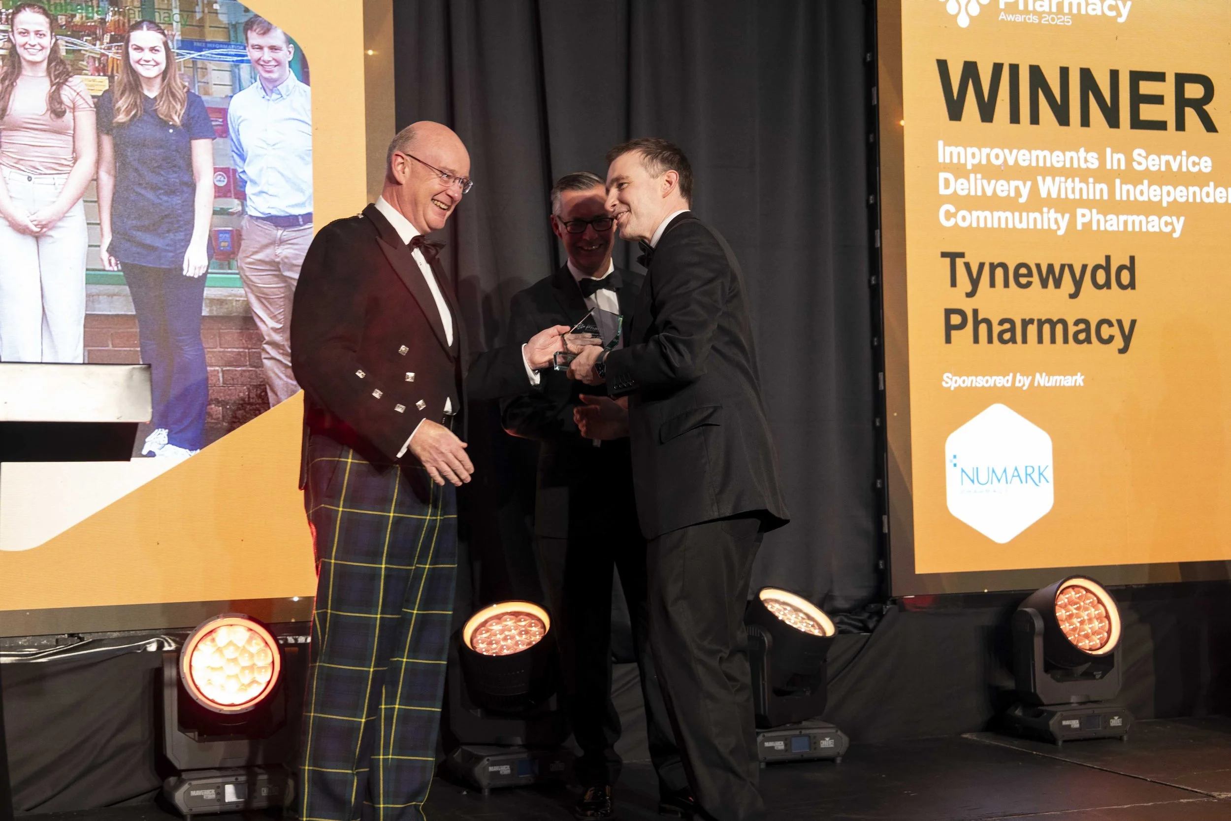 WelshPharmacyAwards2025_AwardsGiving_019_HJBphotography.com.jpg
