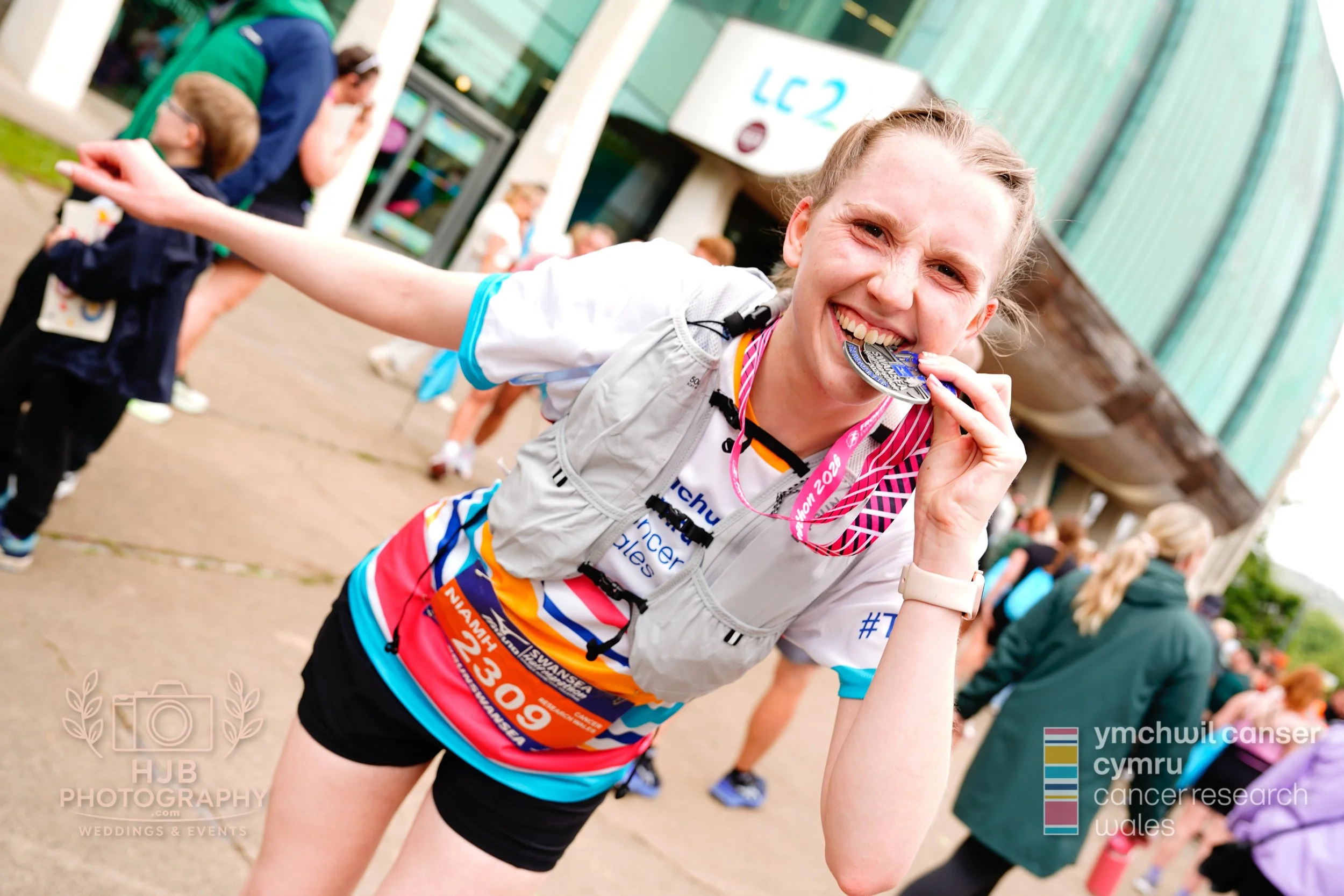 HJBphotography.com_CRWSwanseaHalf_4. Medals_25.jpg