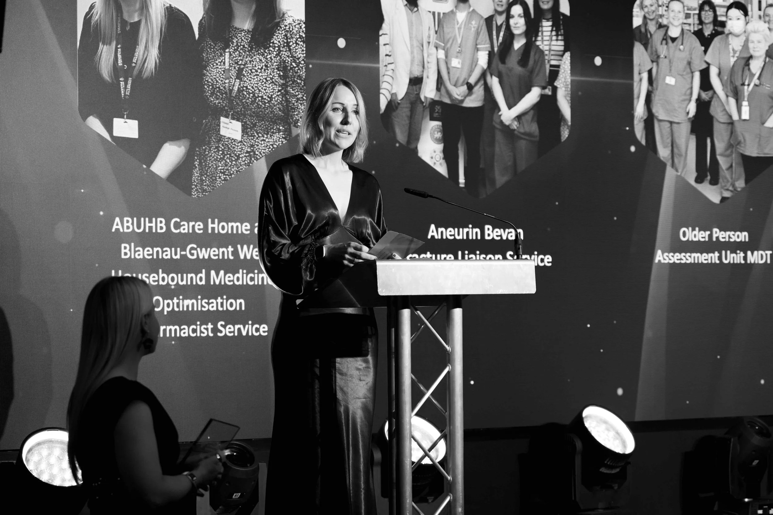 KyronMedia_TheValeHotel_PharmacyAwards2026_PresentingAwardsWEB_086.jpg
