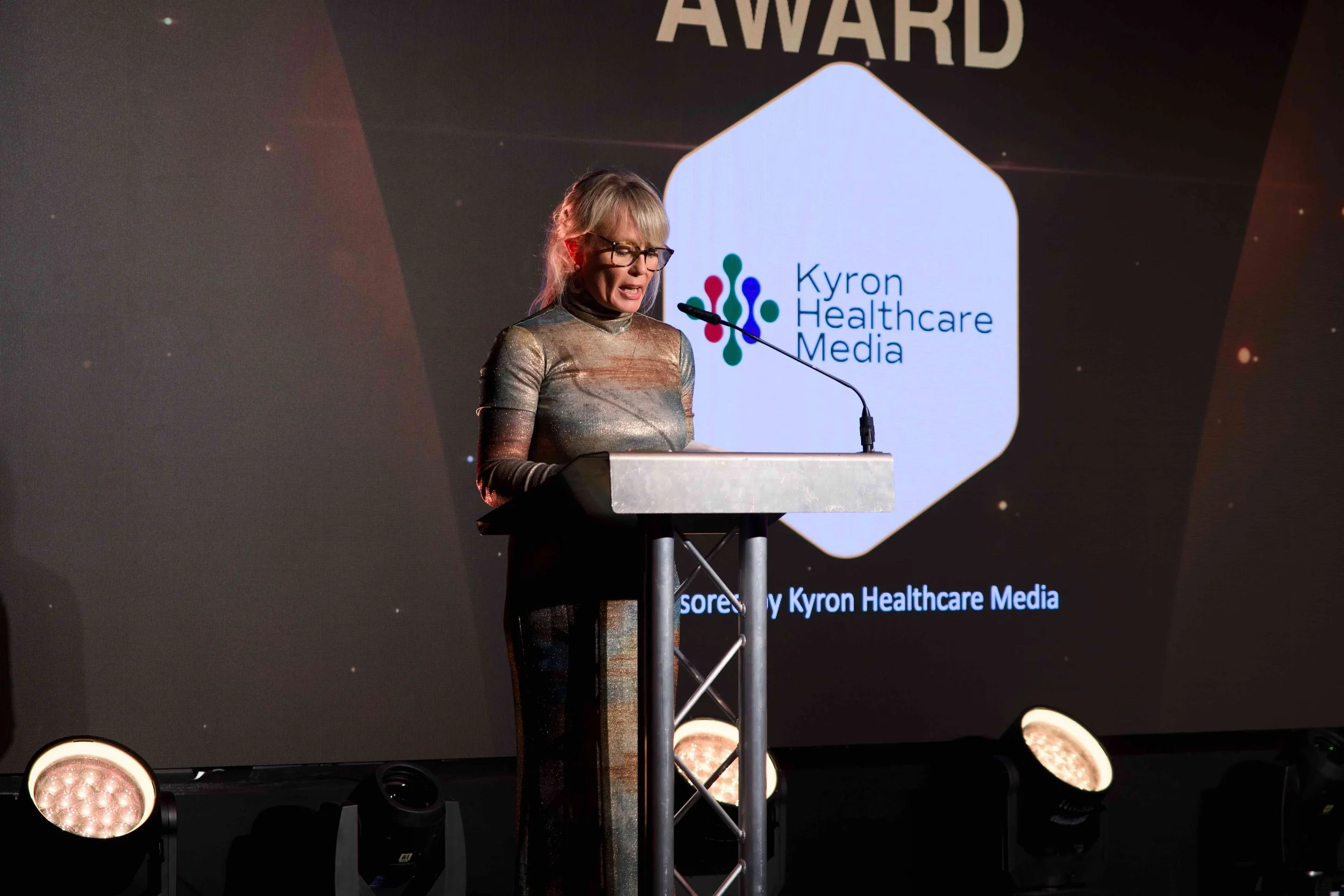 KyronMedia_TheValeHotel_PharmacyAwards2026_PresentingAwardsWEB_103.jpg