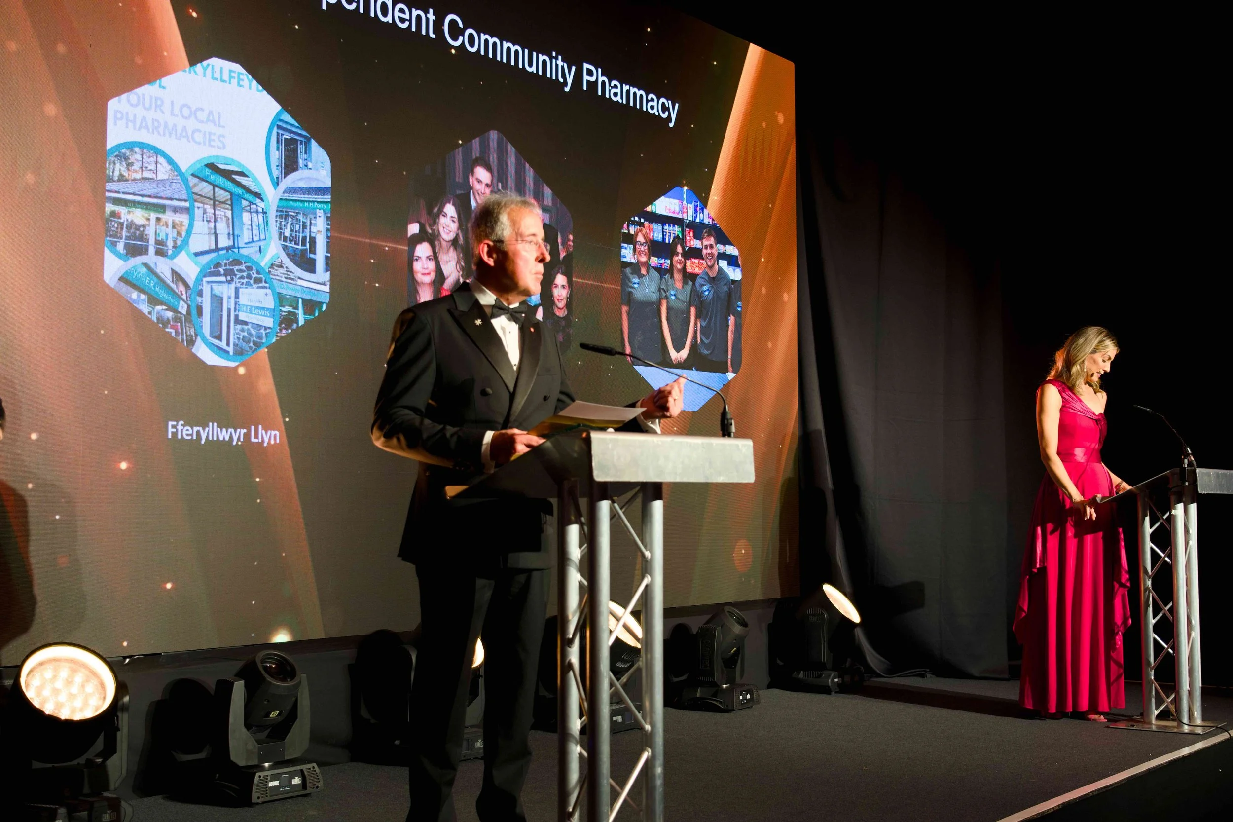 KyronMedia_TheValeHotel_PharmacyAwards2026_PresentingAwardsWEB_067.jpg