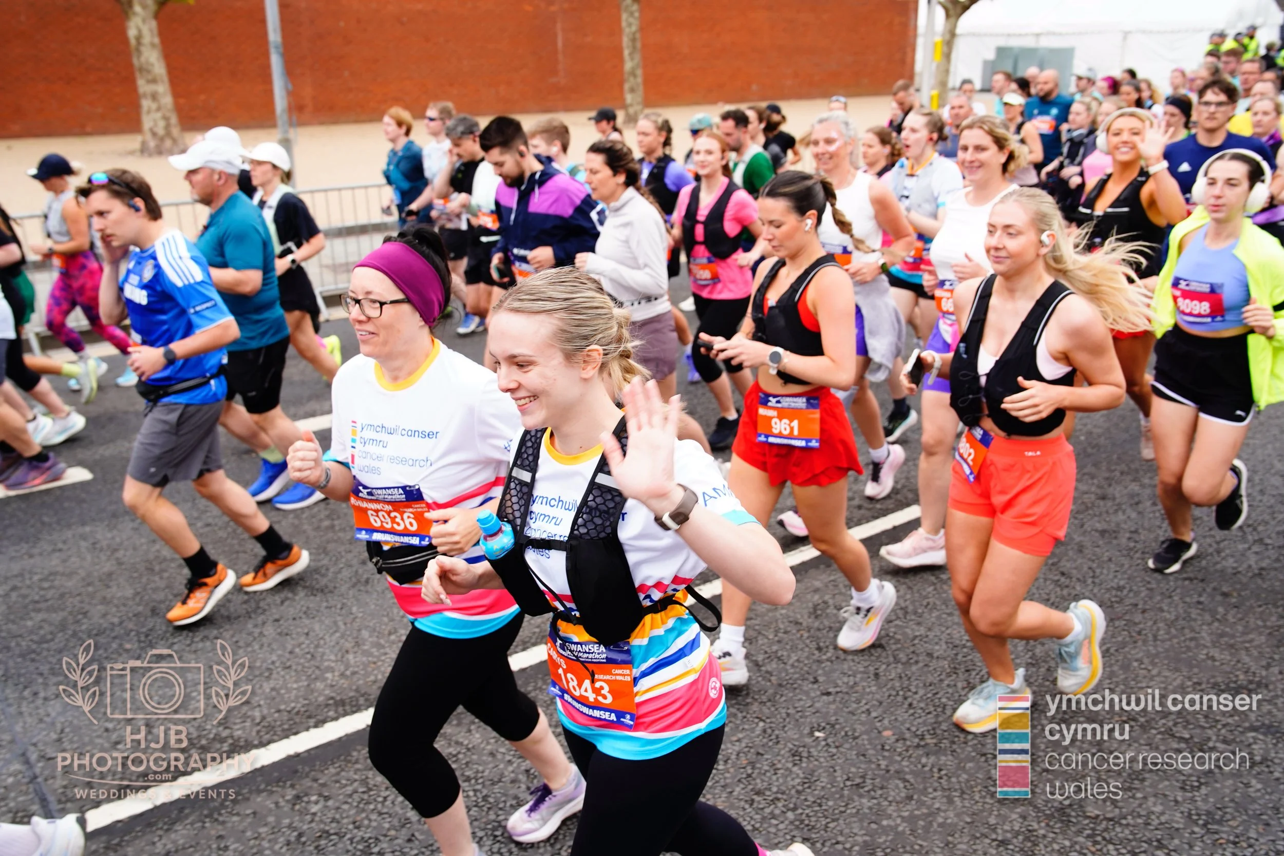 HJBphotography.com_CRWSwanseaHalf_2. The Start_51.jpg