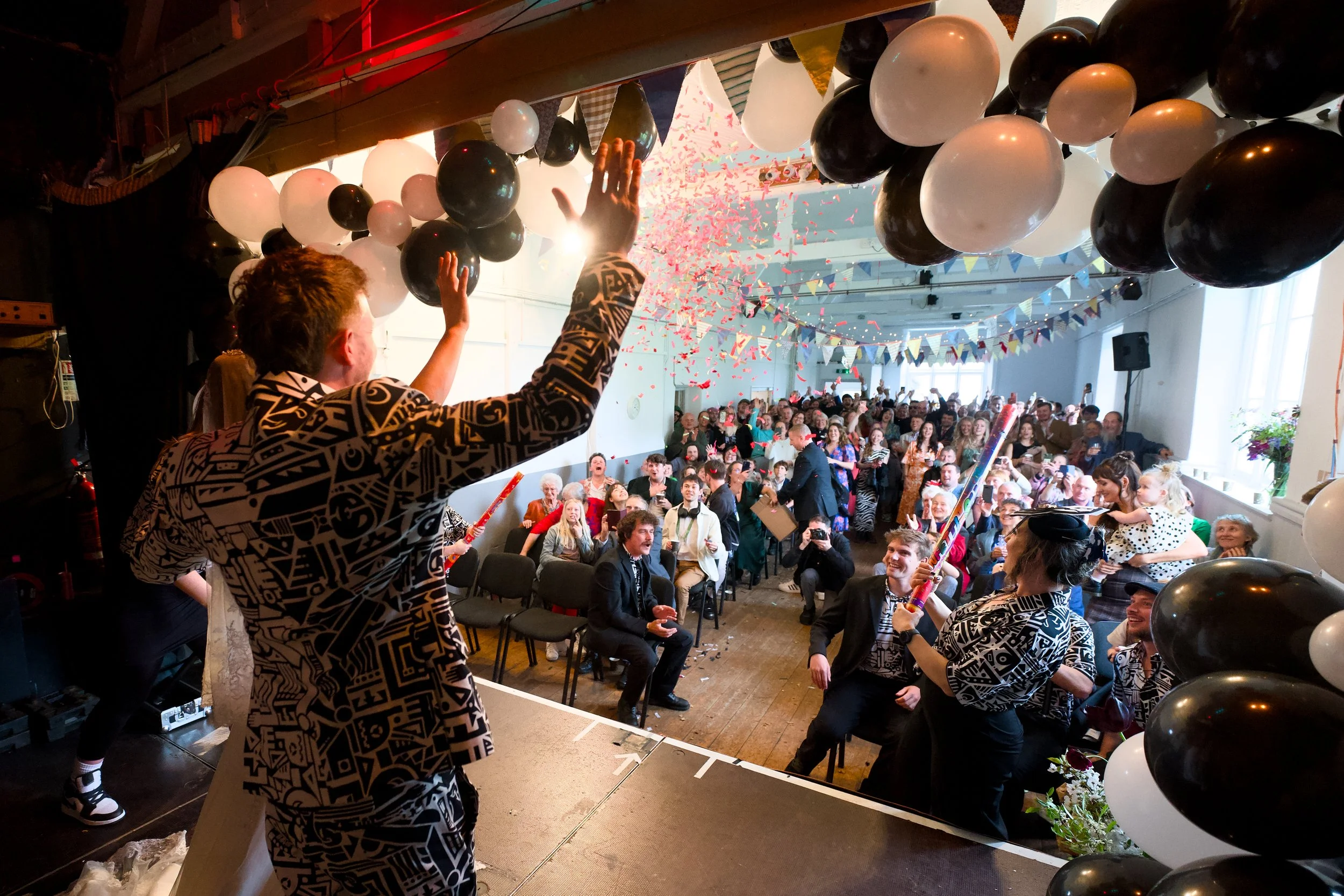 HJBP_Sam&Beth_1.Celebration_32.jpg