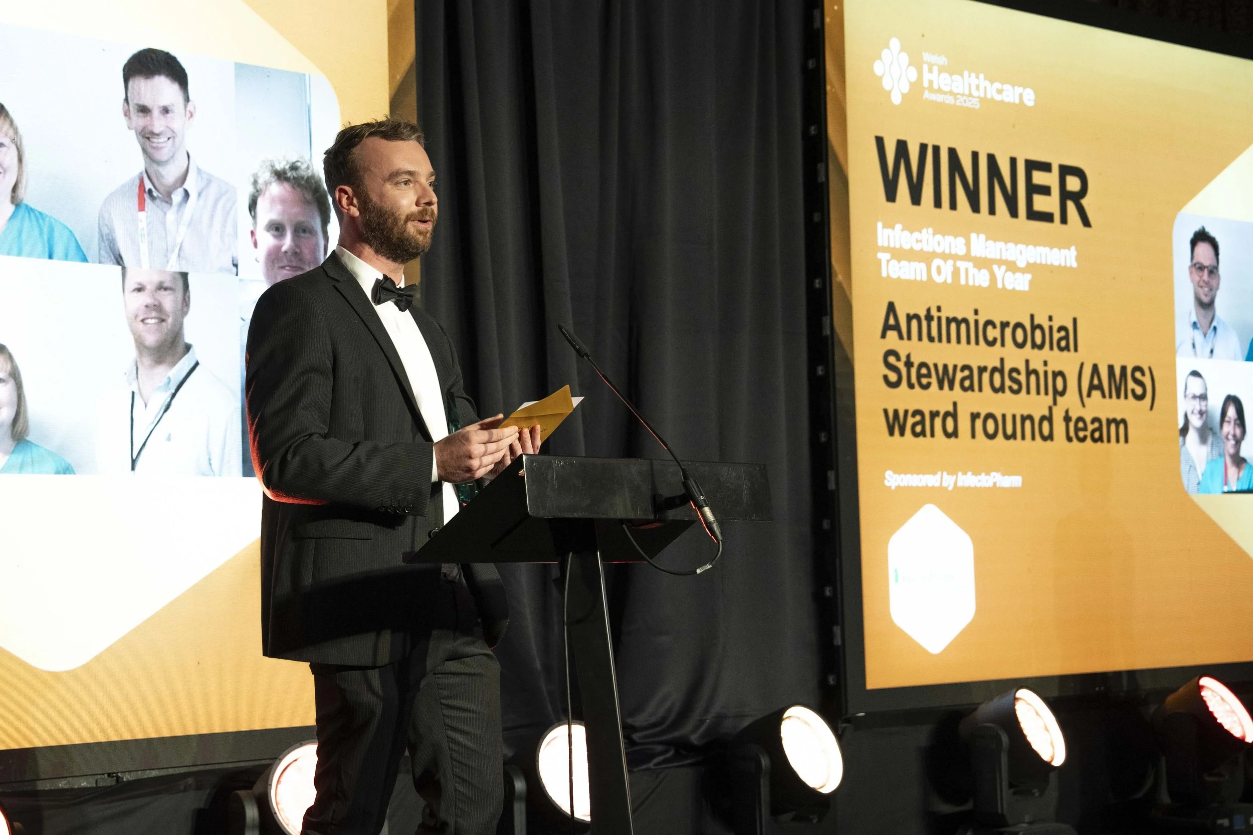 WelshHealthcareAwards2025_Awards Giving_049_HJBphotography.com.jpg