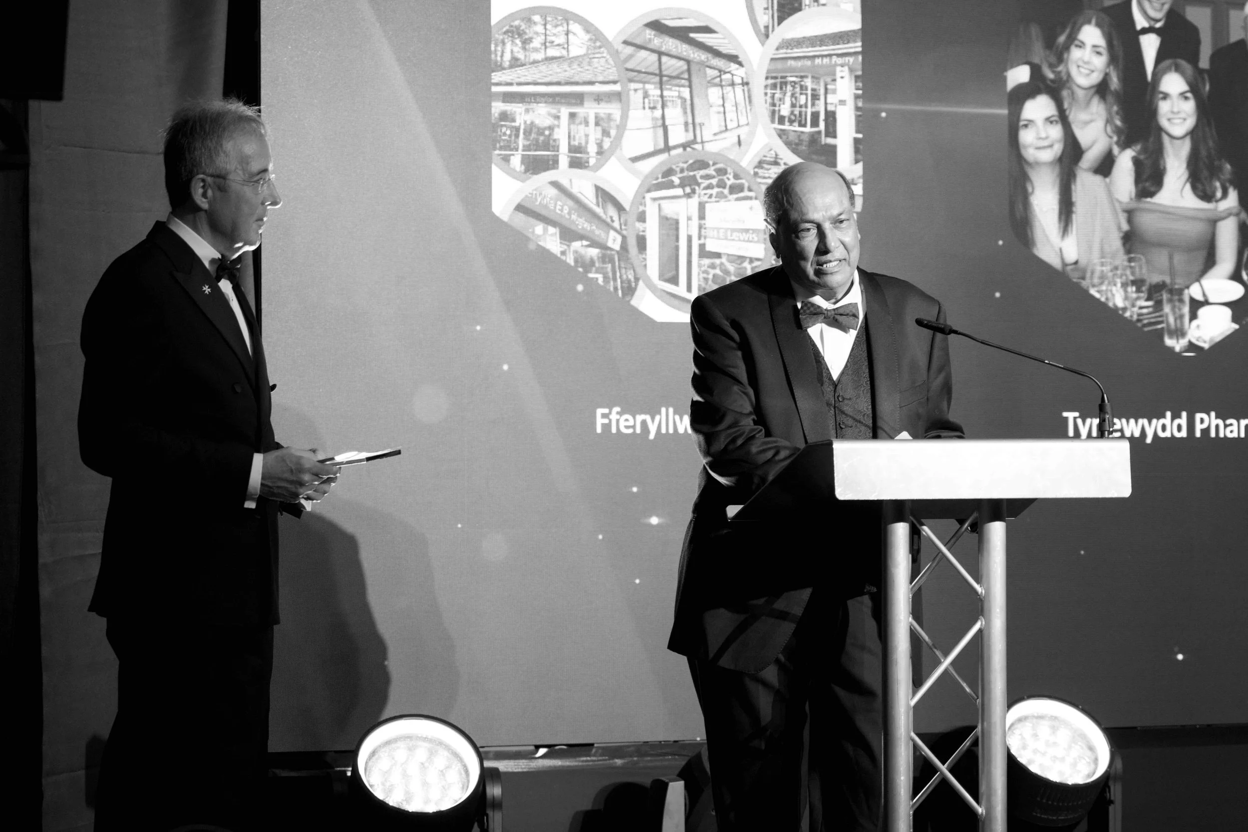 KyronMedia_TheValeHotel_PharmacyAwards2026_PresentingAwardsWEB_065.jpg