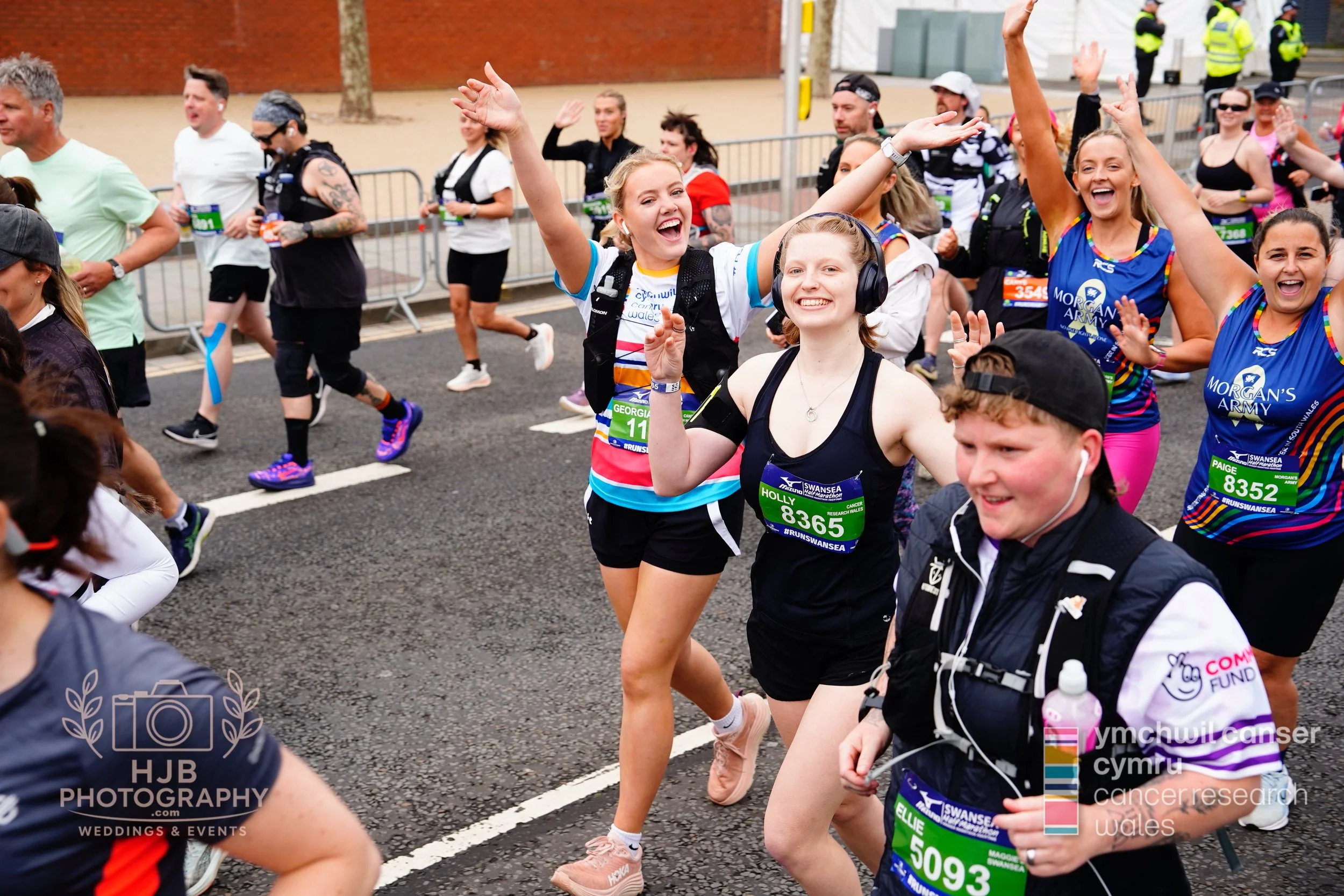 HJBphotography.com_CRWSwanseaHalf_2. The Start_07.jpg