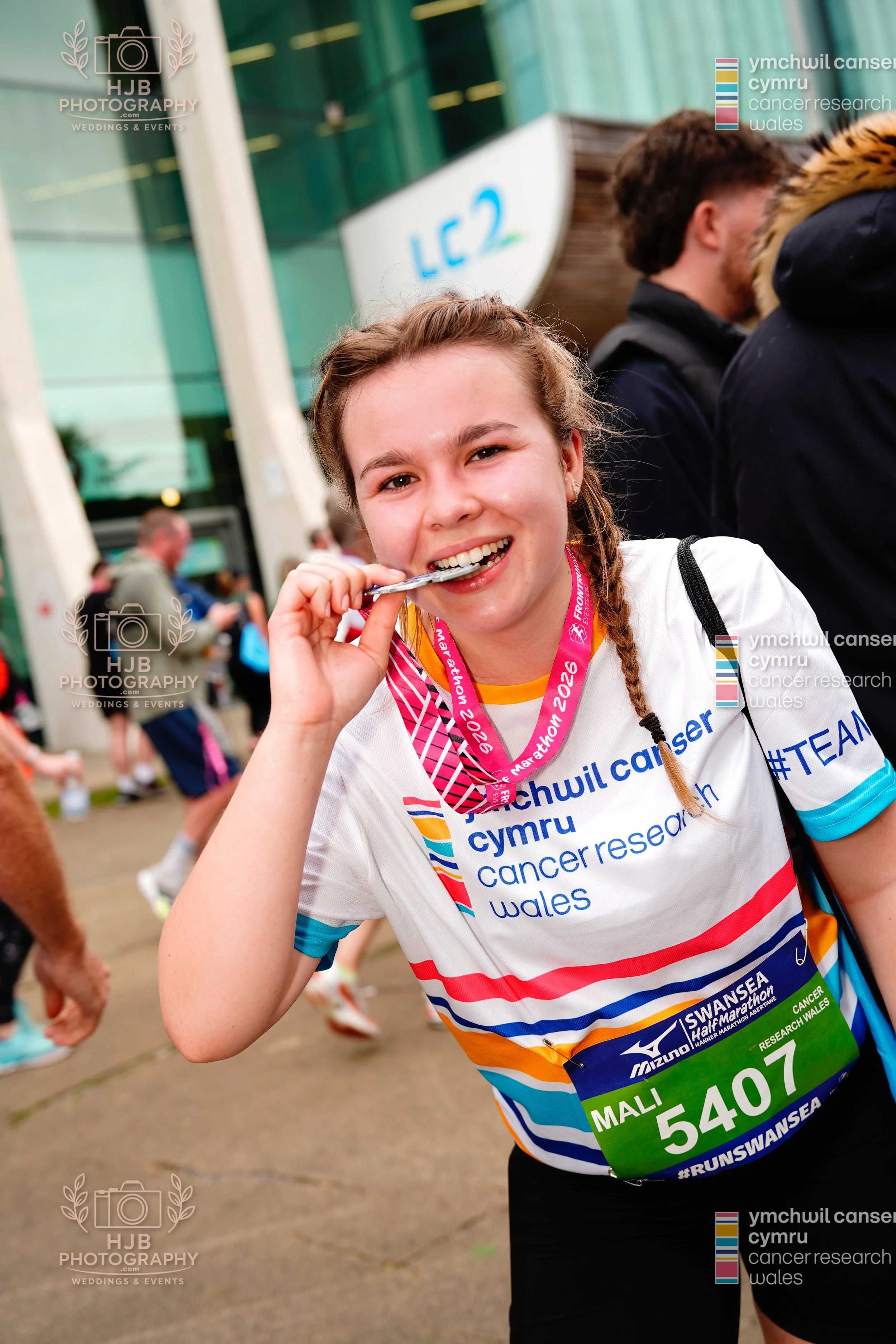 HJBphotography.com_CRWSwanseaHalf_4. Medals_22.jpg
