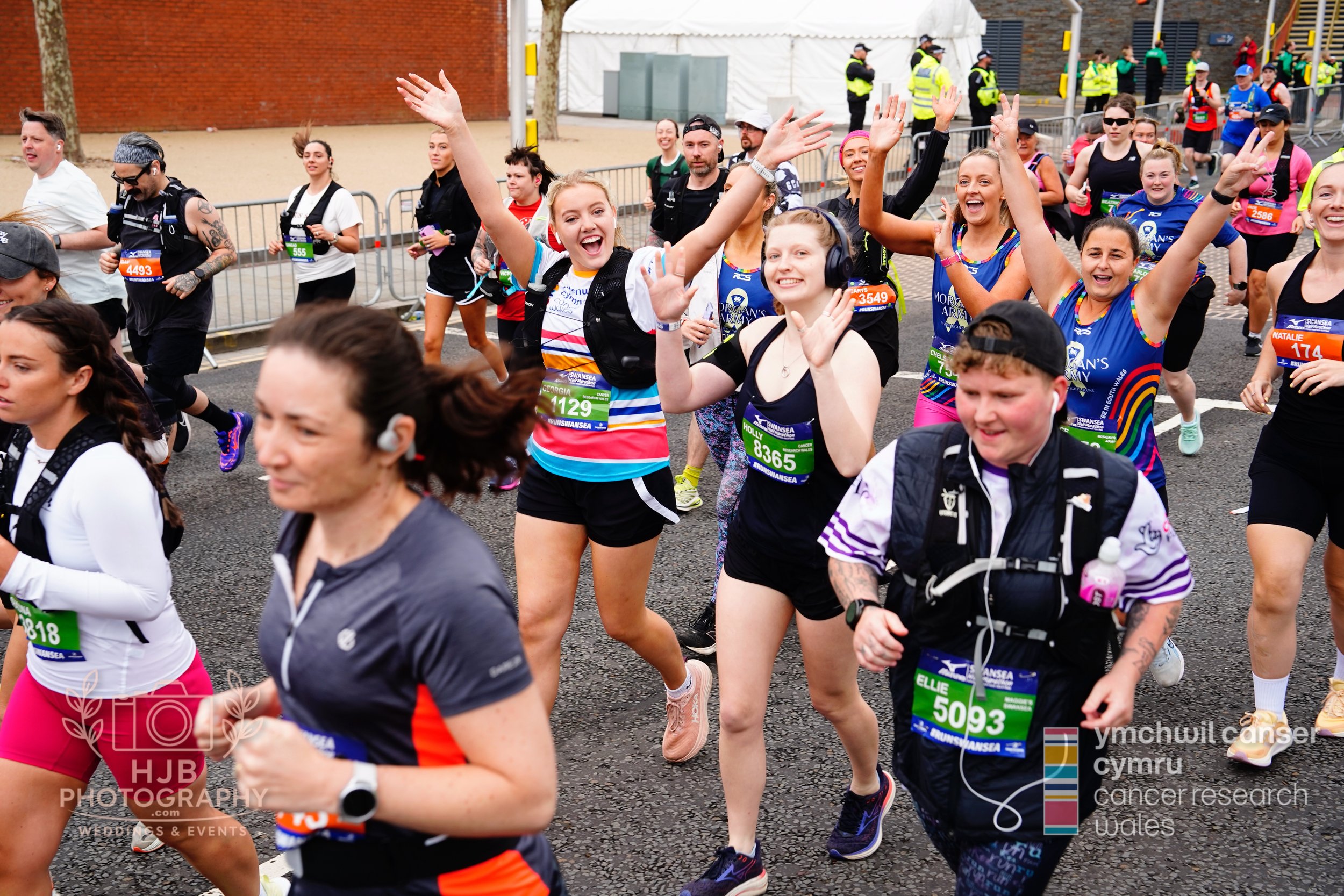 HJBphotography.com_CRWSwanseaHalf_2. The Start_06.jpg