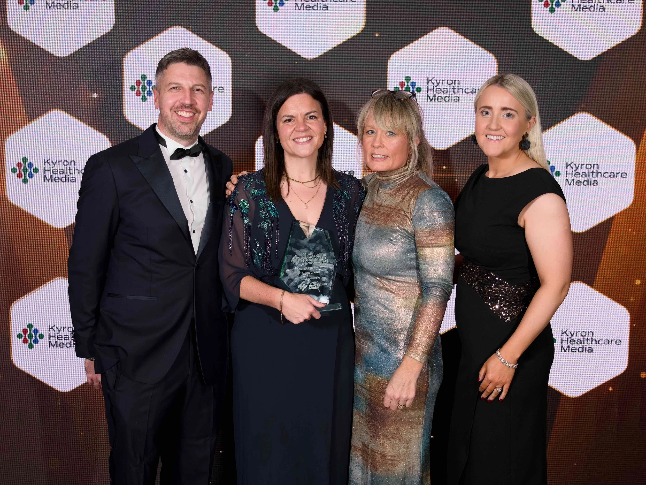 KyronMedia_TheValeHotel_PharmacyAwards2026_PresentingAwardsWEB_134.jpg