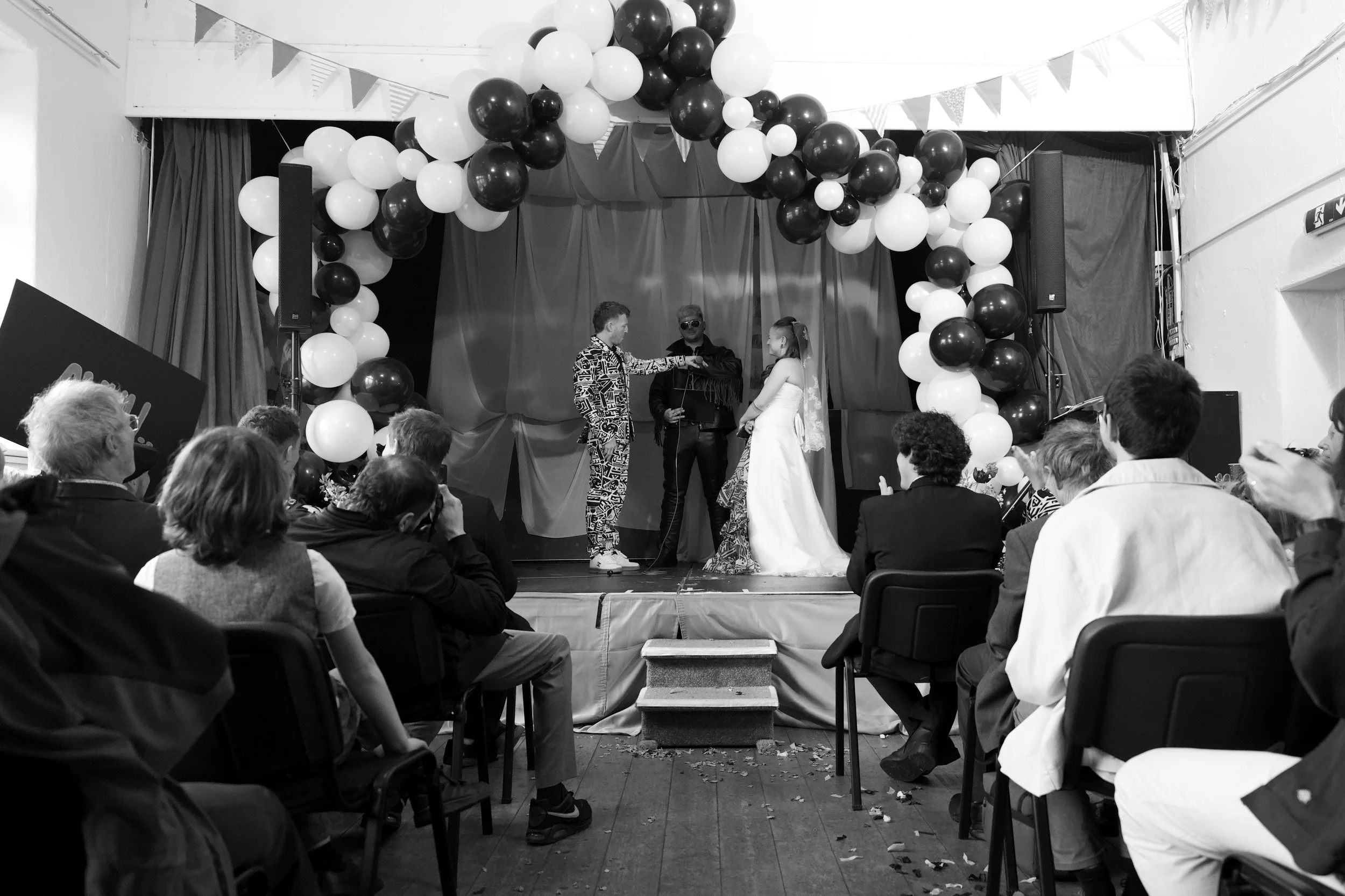 HJBP_Sam&Beth_1.Celebration_24.jpg