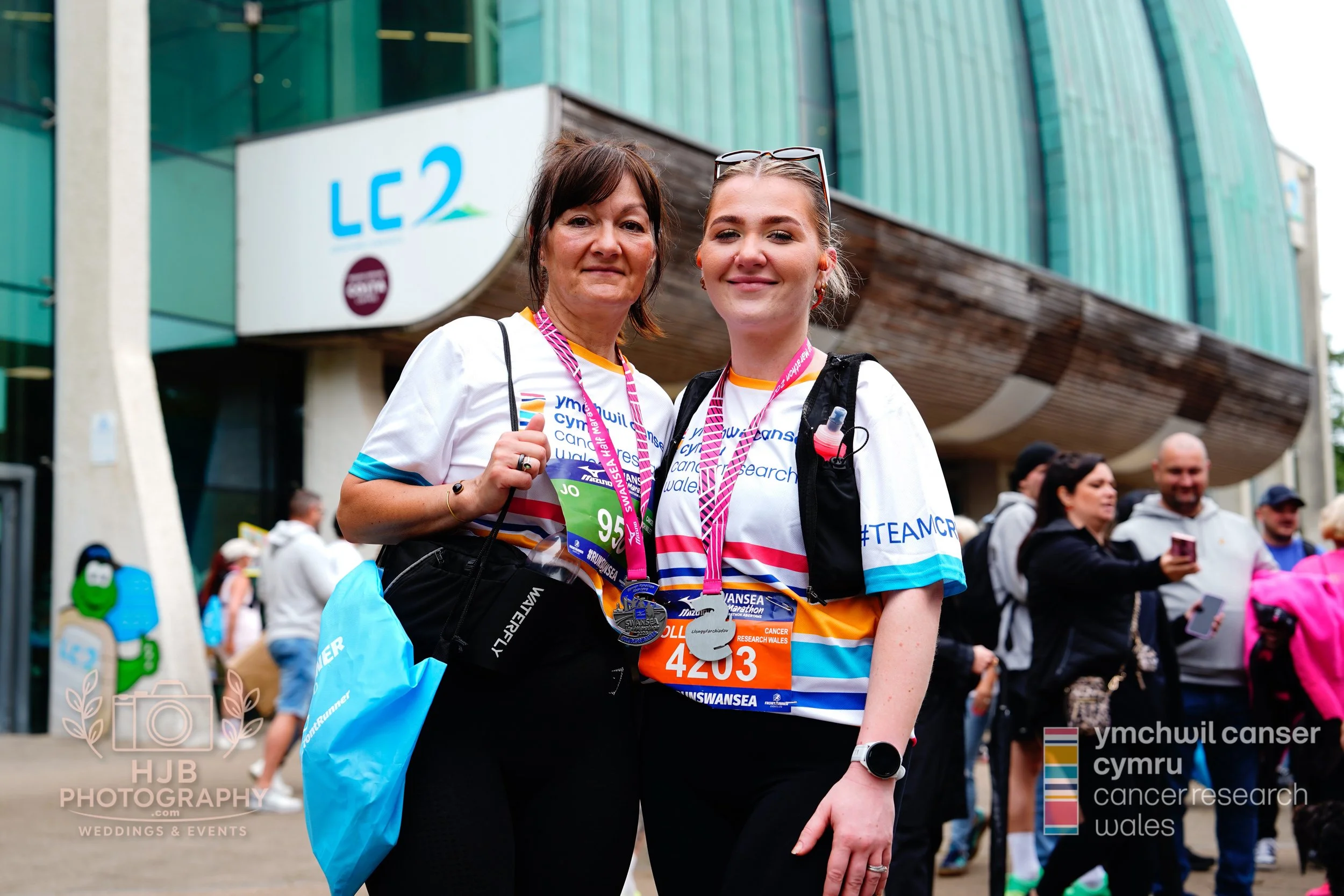 HJBphotography.com_CRWSwanseaHalf_4. Medals_39.jpg