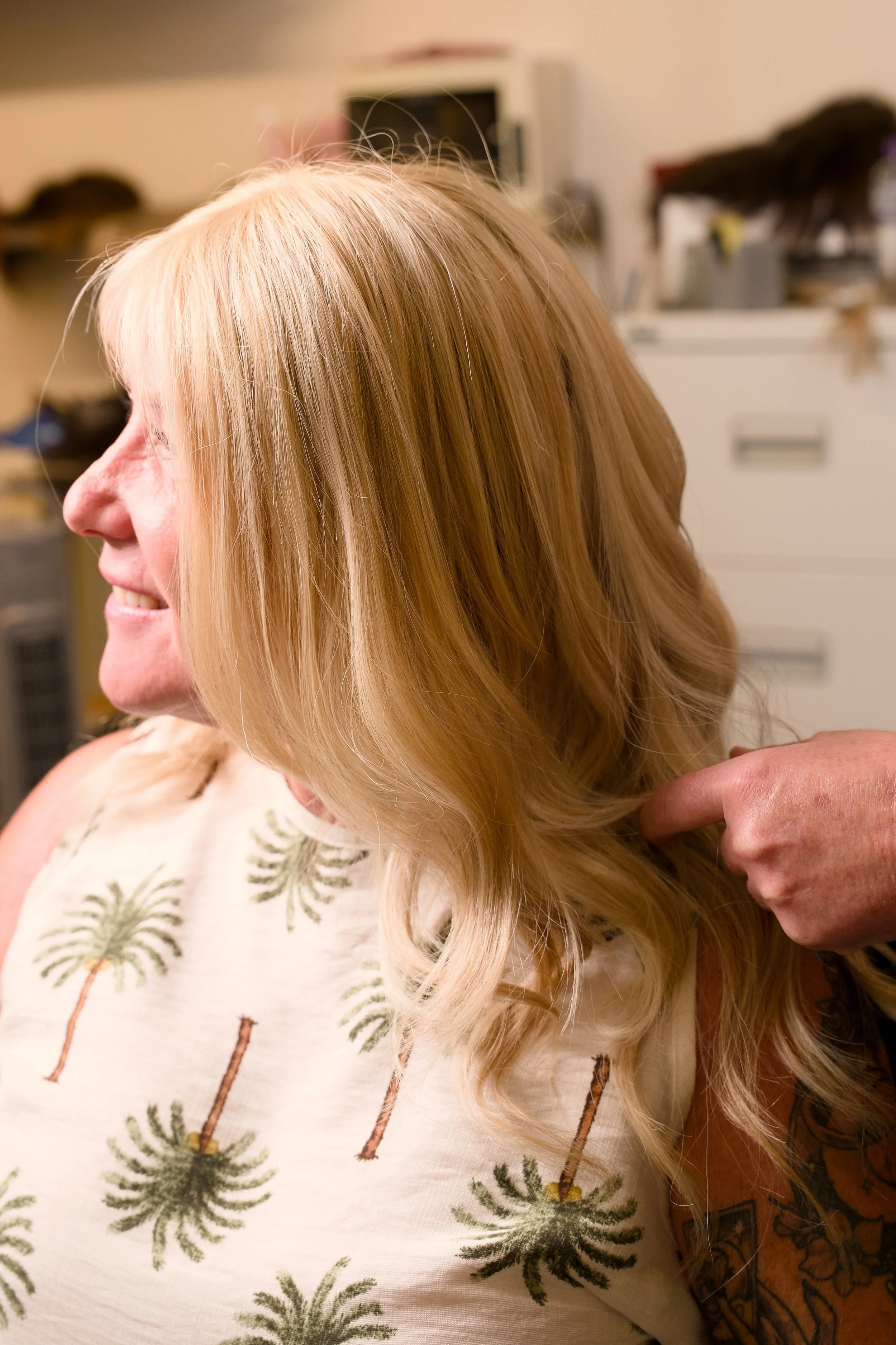 Salon_Girl_28.jpg