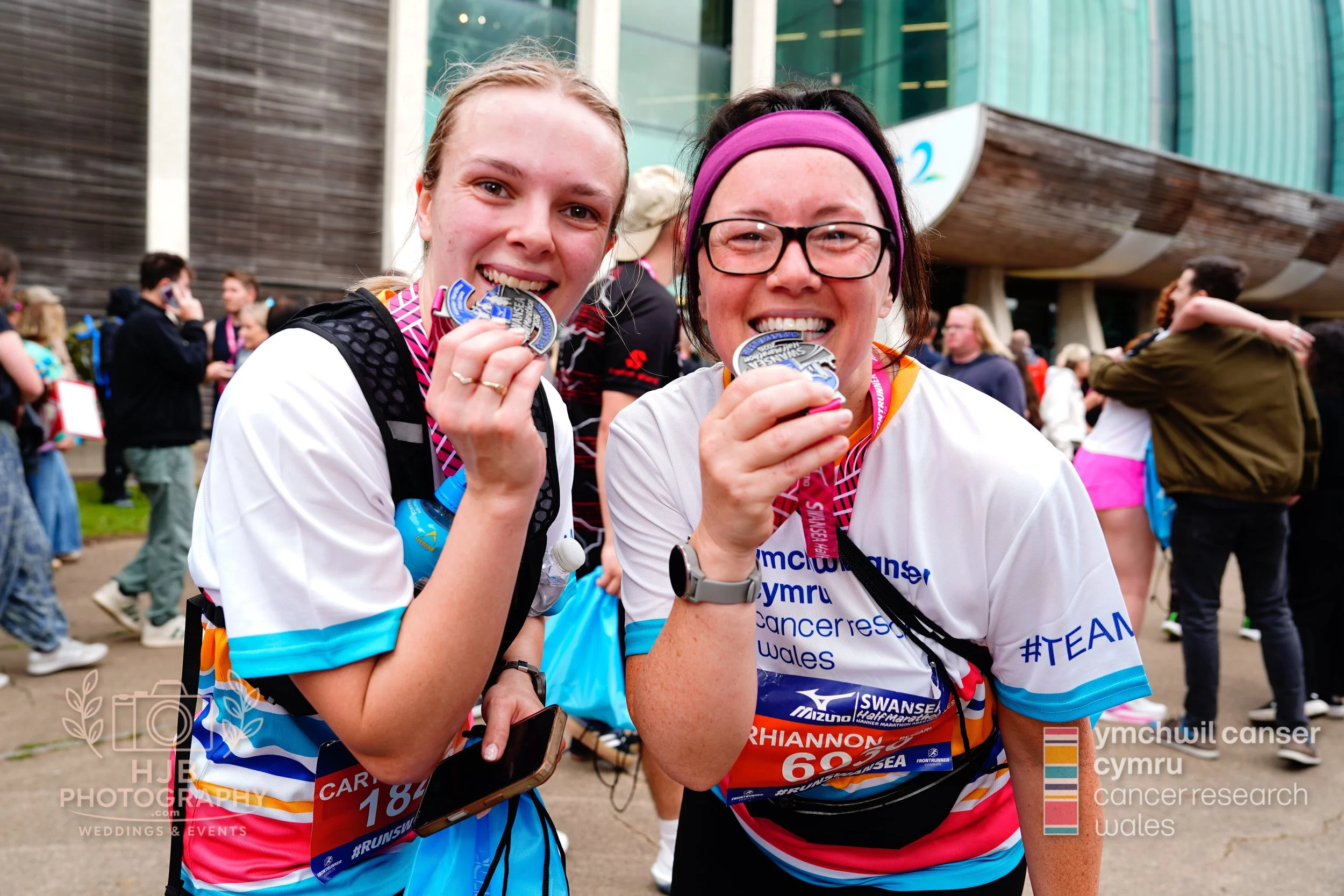 HJBphotography.com_CRWSwanseaHalf_4. Medals_18.jpg