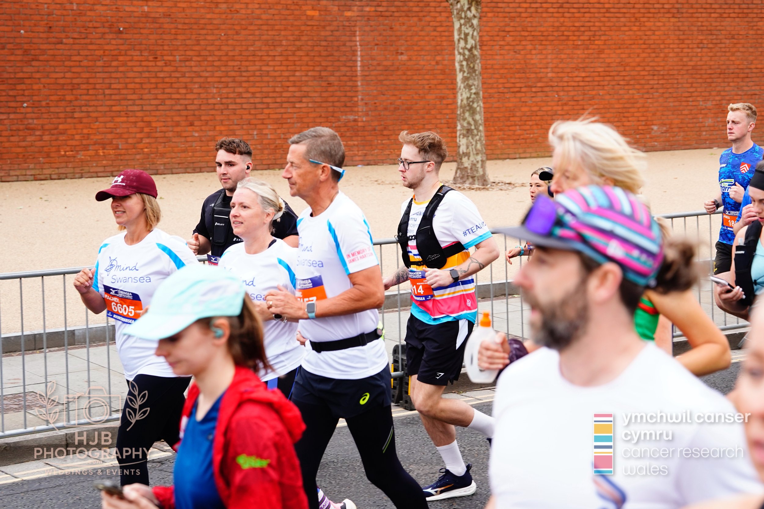 HJBphotography.com_CRWSwanseaHalf_2. The Start_39.jpg