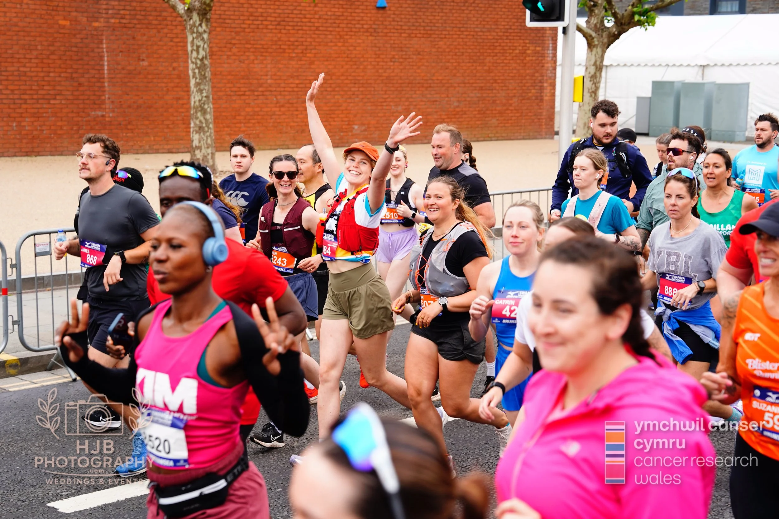 HJBphotography.com_CRWSwanseaHalf_2. The Start_56.jpg