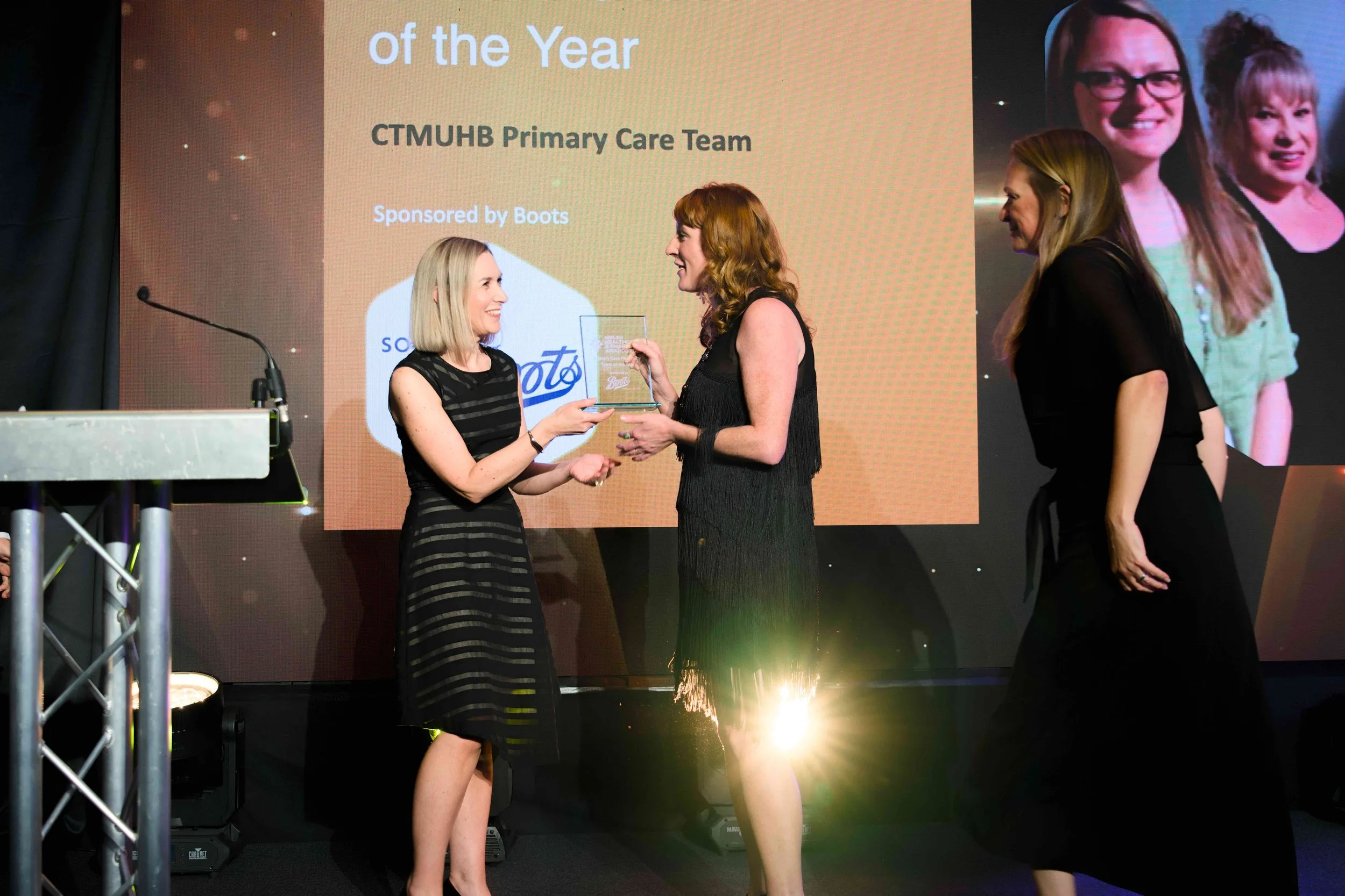 KyronMedia_TheValeHotel_PharmacyAwards2026_PresentingAwardsWEB_053.jpg