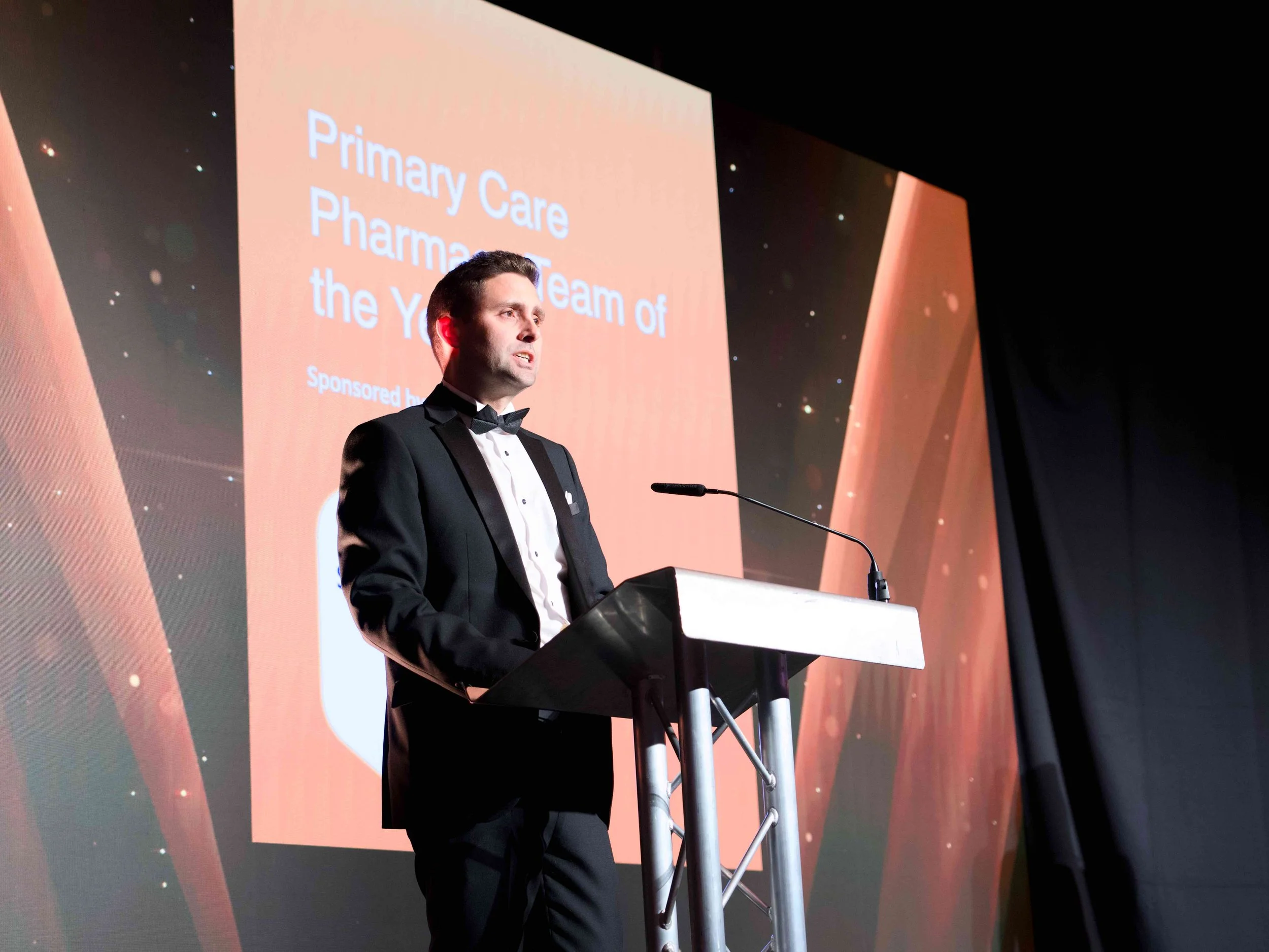 KyronMedia_TheValeHotel_PharmacyAwards2026_PresentingAwardsWEB_047.jpg