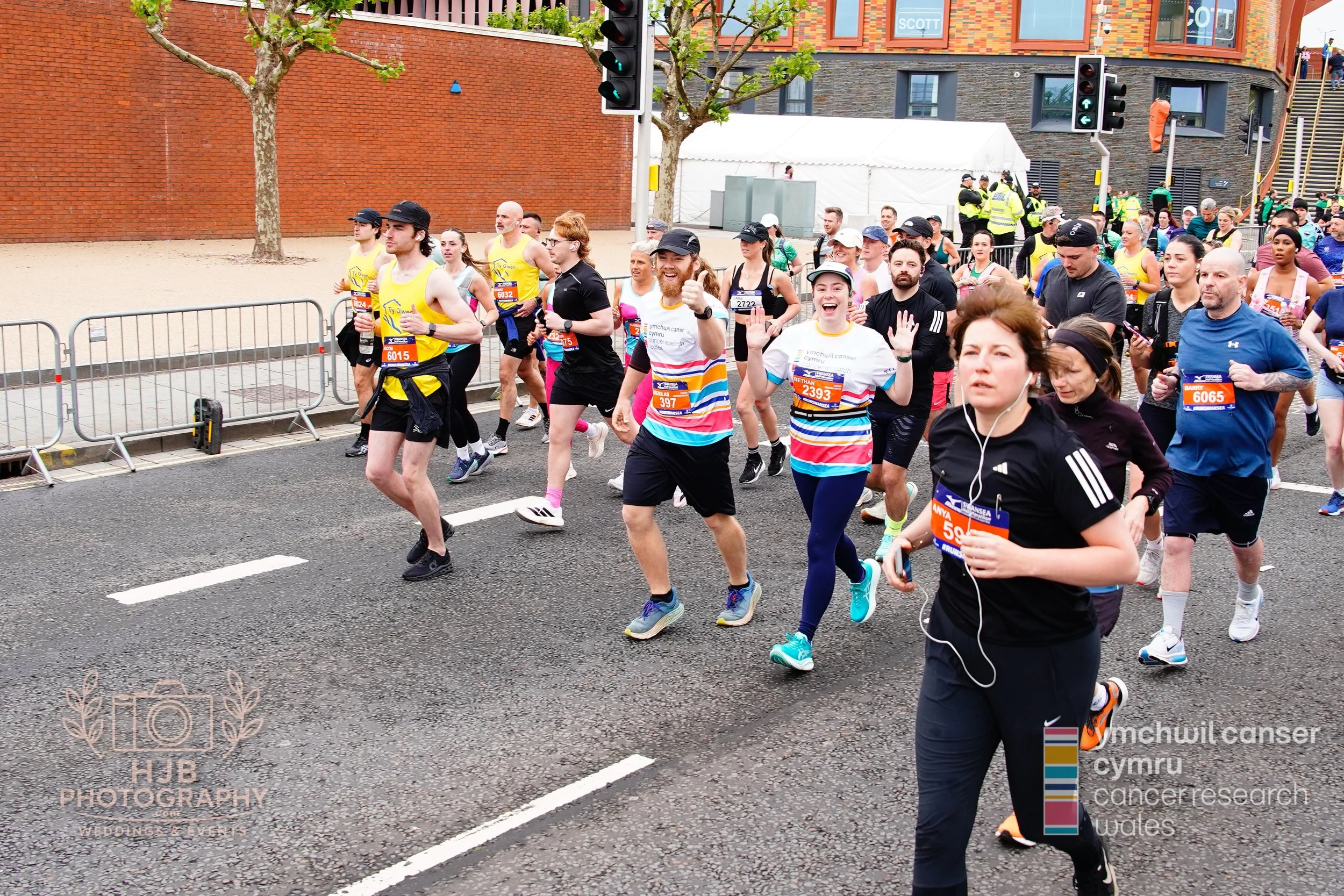 HJBphotography.com_CRWSwanseaHalf_2. The Start_67.jpg
