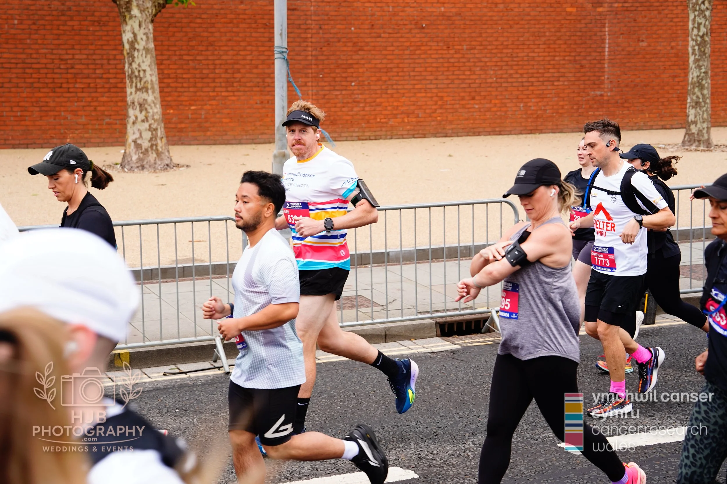 HJBphotography.com_CRWSwanseaHalf_2. The Start_32.jpg